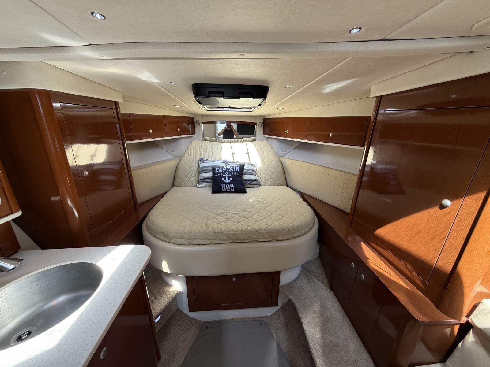 33ft Sea Ray Yacht For Sale
