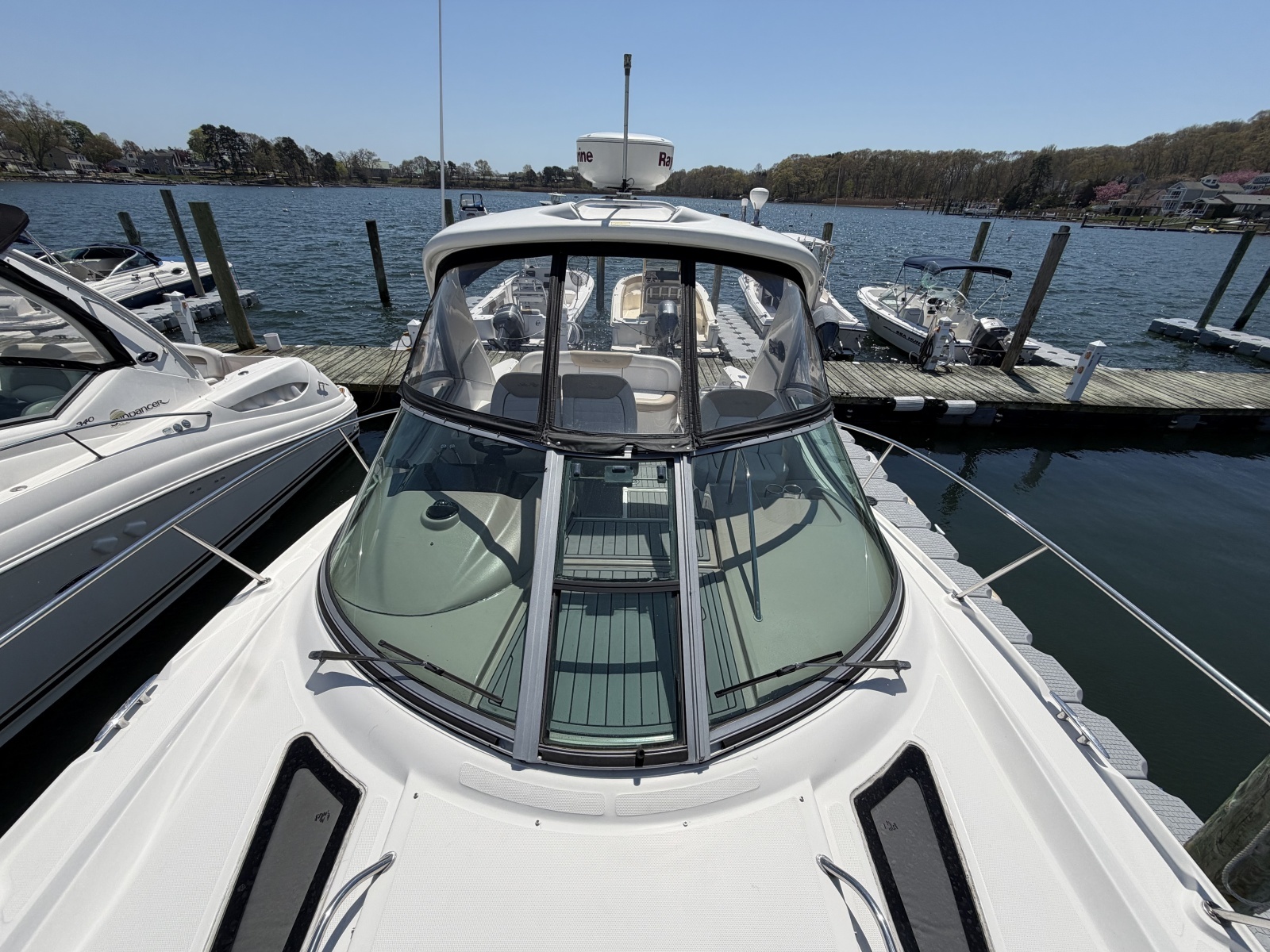 33ft Sea Ray Yacht For Sale