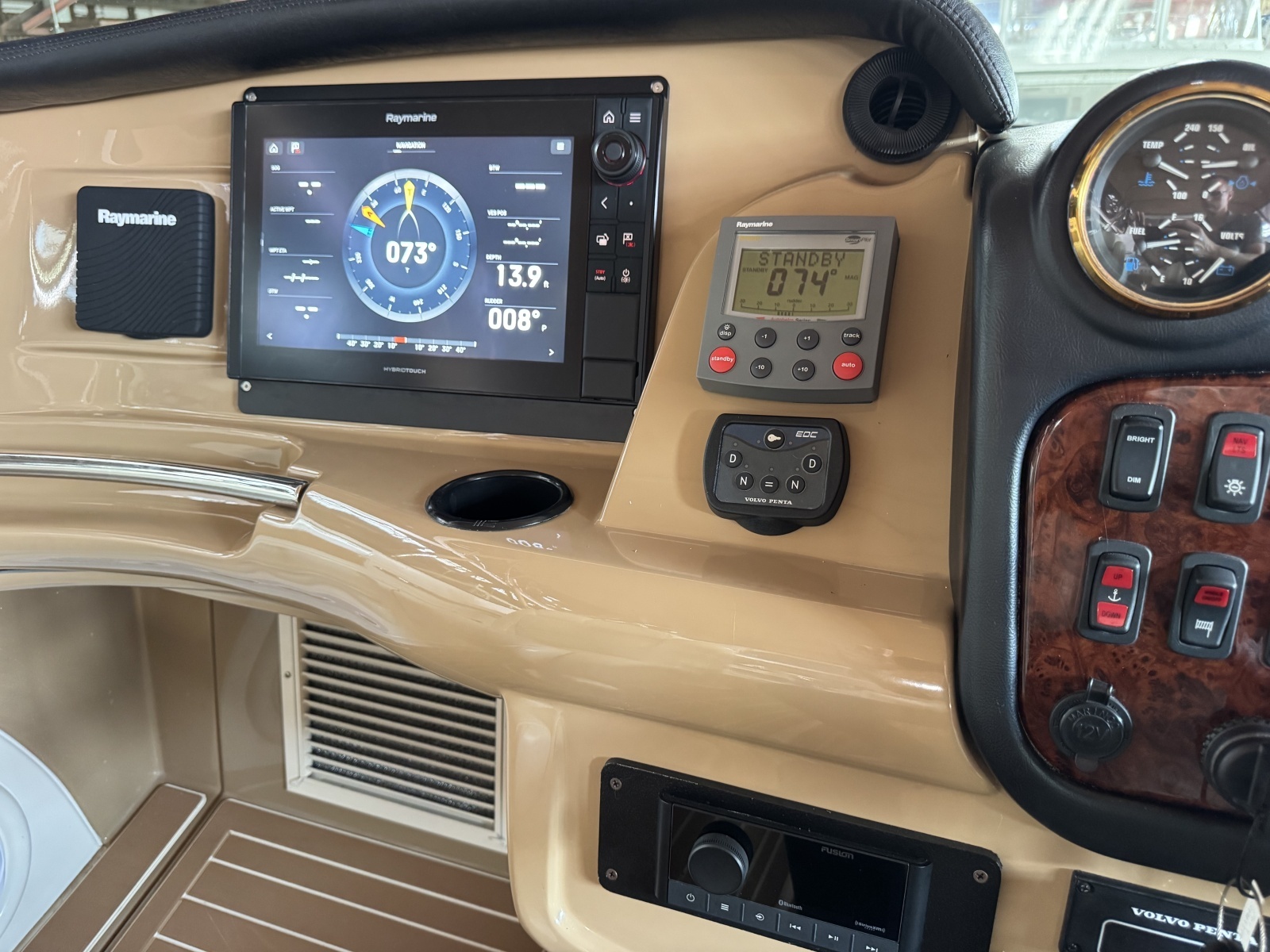 2004 Carver 466 Motor Yacht