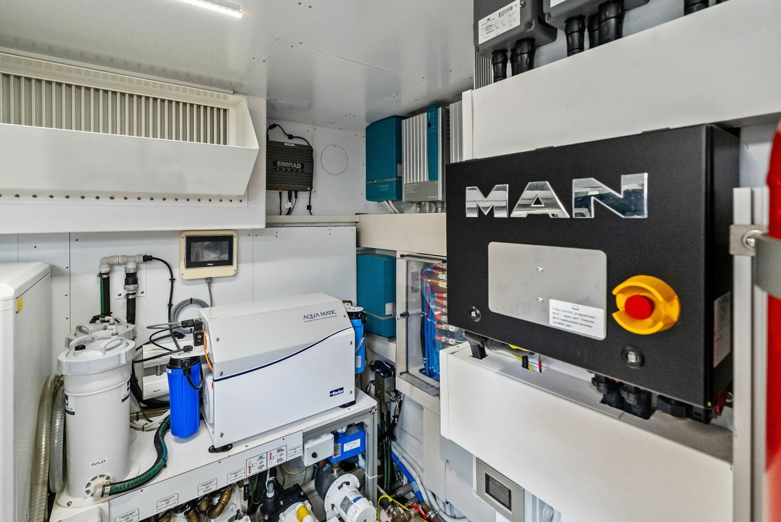 LADY F 86ft Ferretti Yachts Yacht For Sale