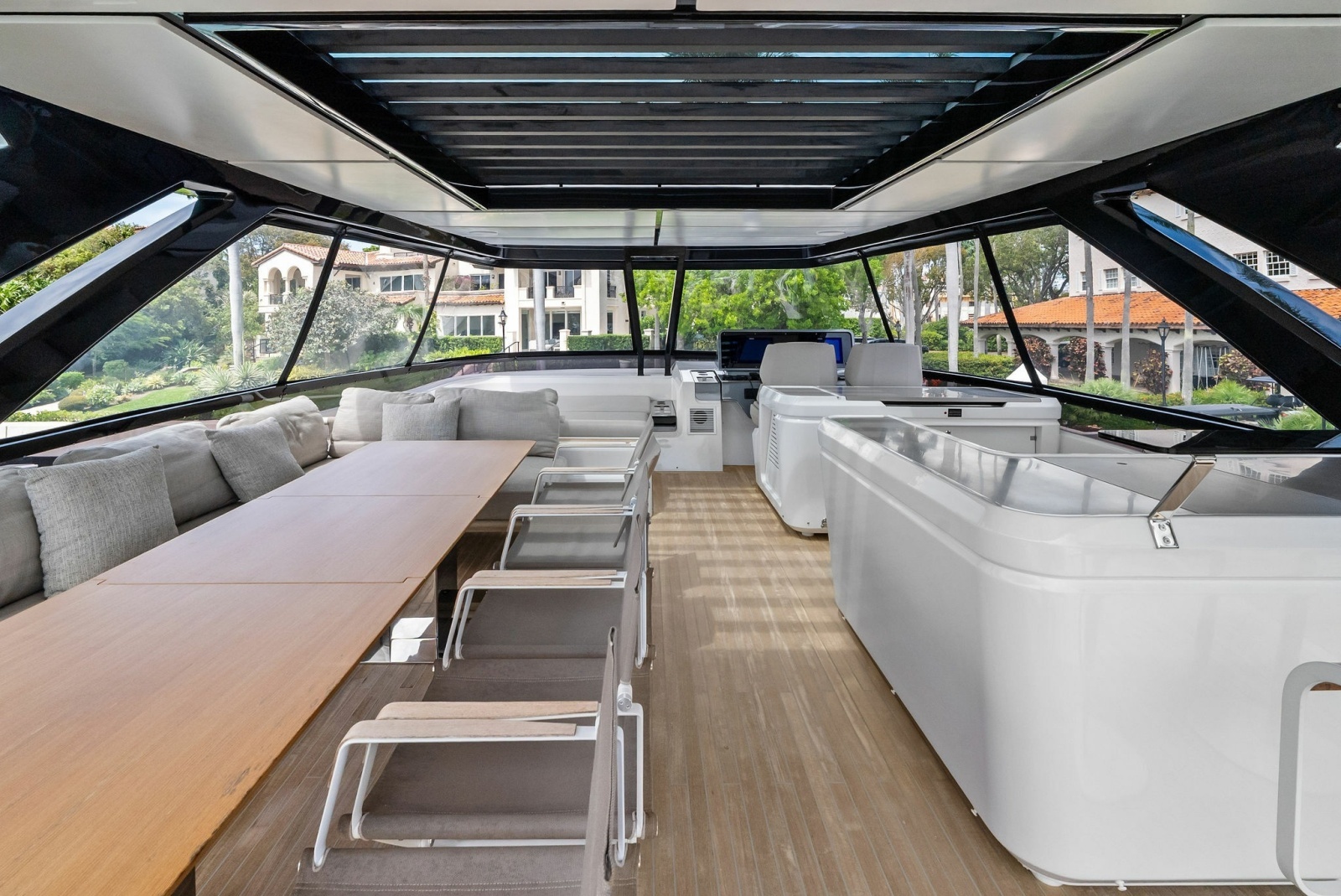 LADY F 86ft Ferretti Yachts Yacht For Sale