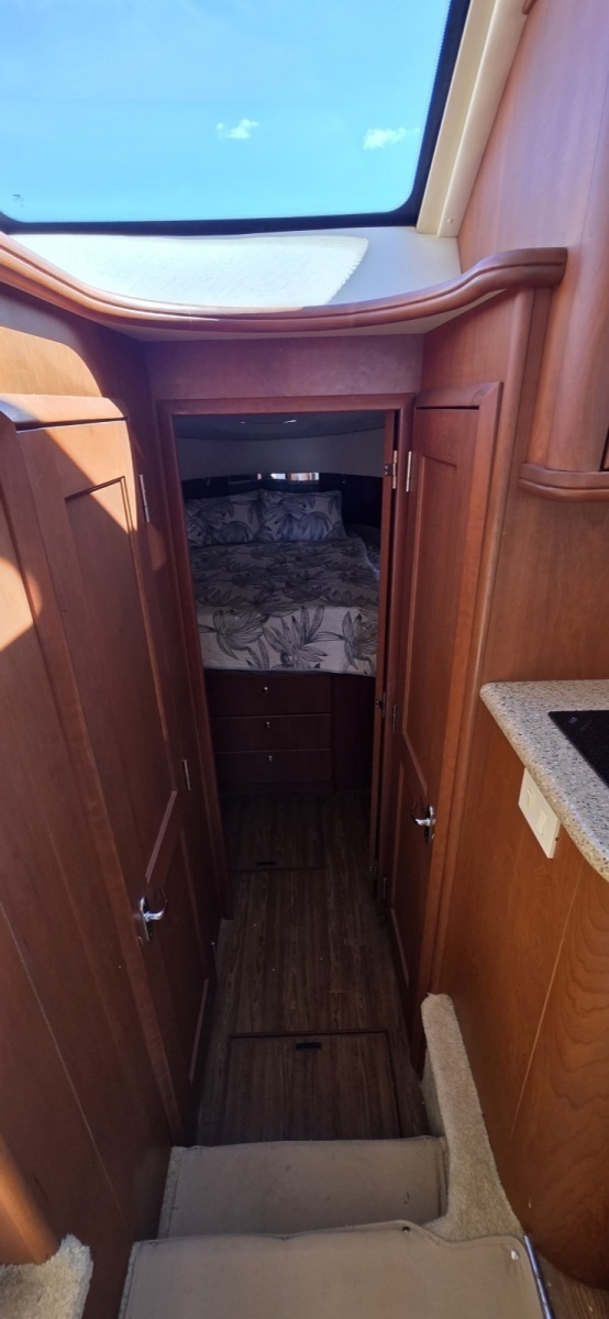 2006 Silverton 39 Motor Yacht