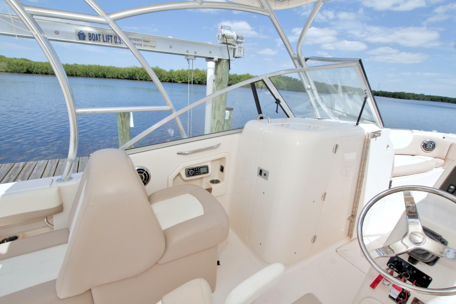 27ft Grady White Yacht For Sale