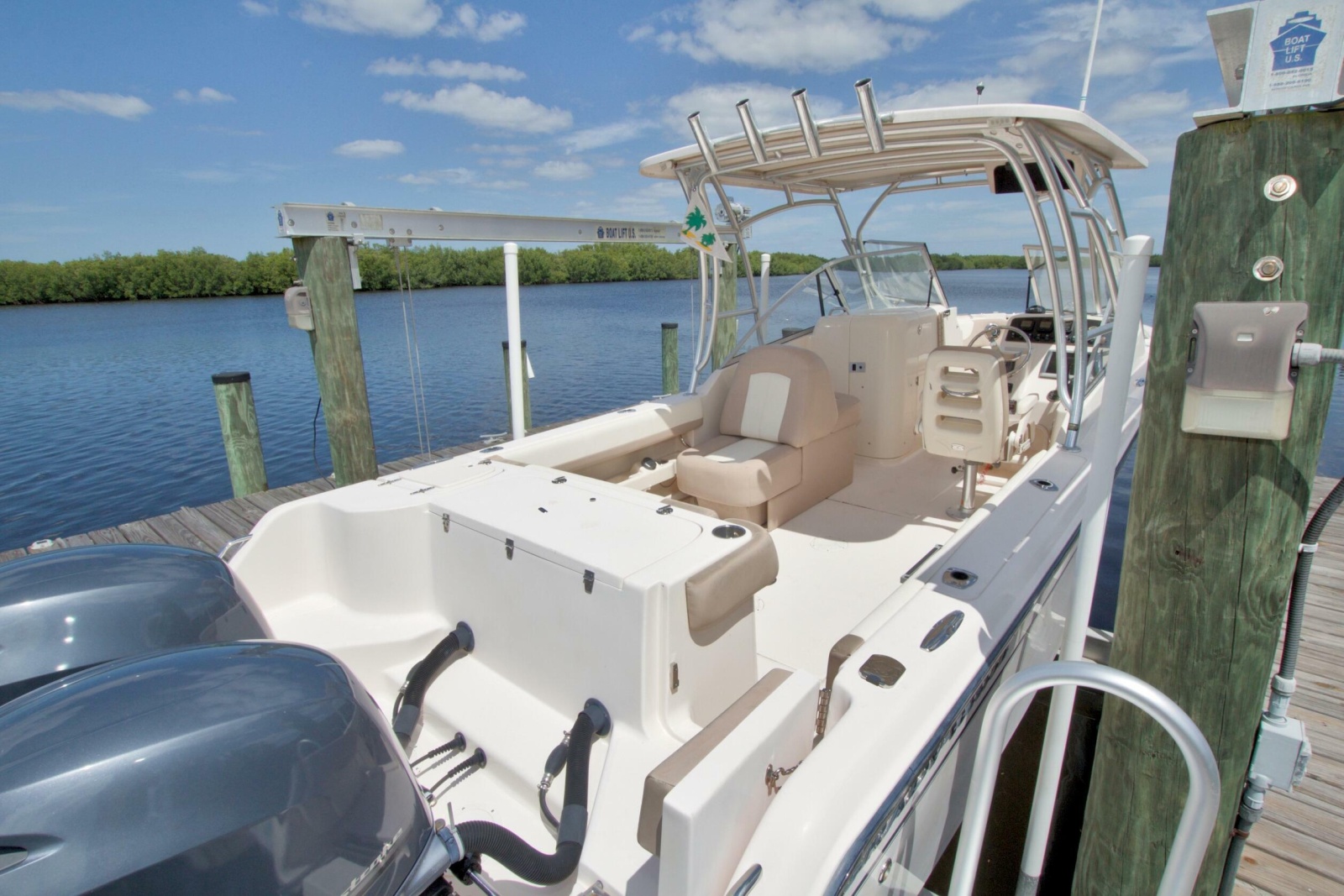 2013 Grady-White Freedom 275