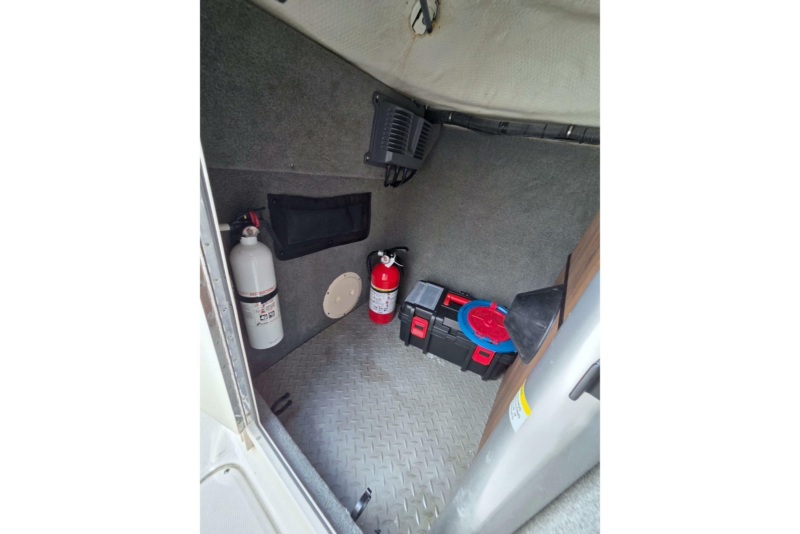 27ft Grady White Yacht For Sale