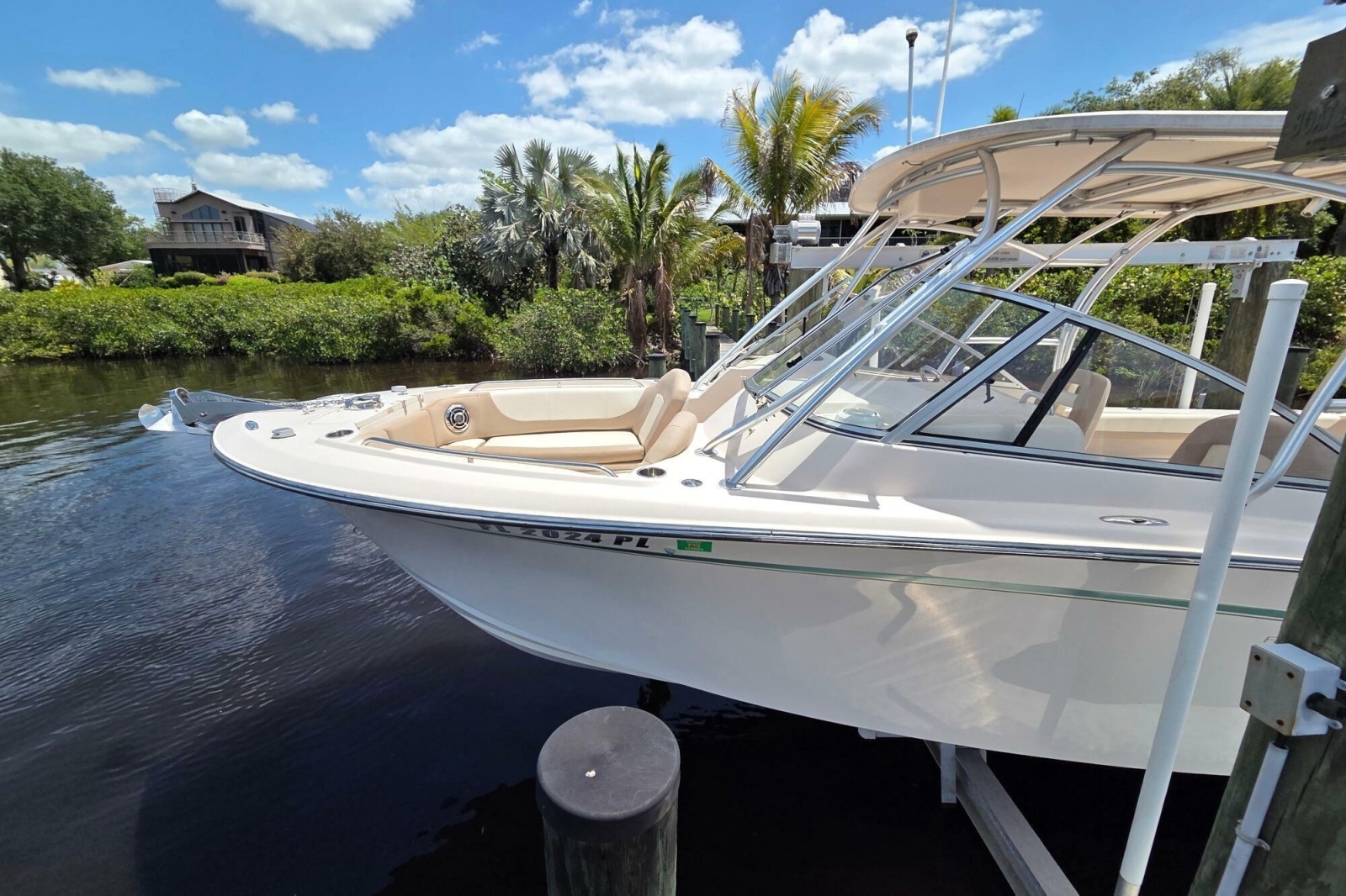 27ft Grady White Yacht For Sale