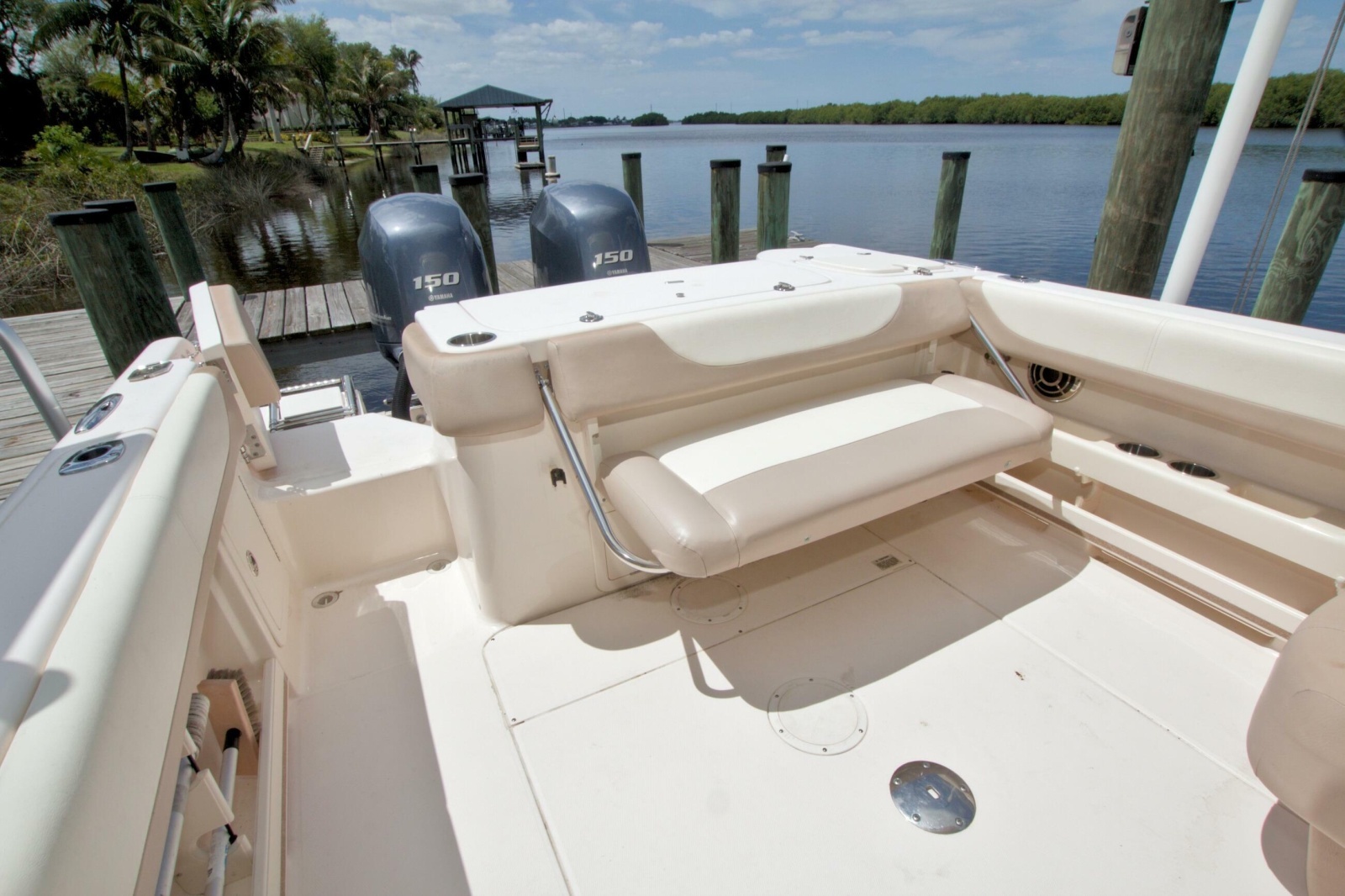 27ft Grady White Yacht For Sale