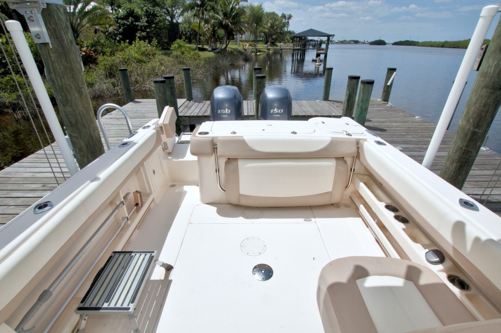 27ft Grady White Yacht For Sale