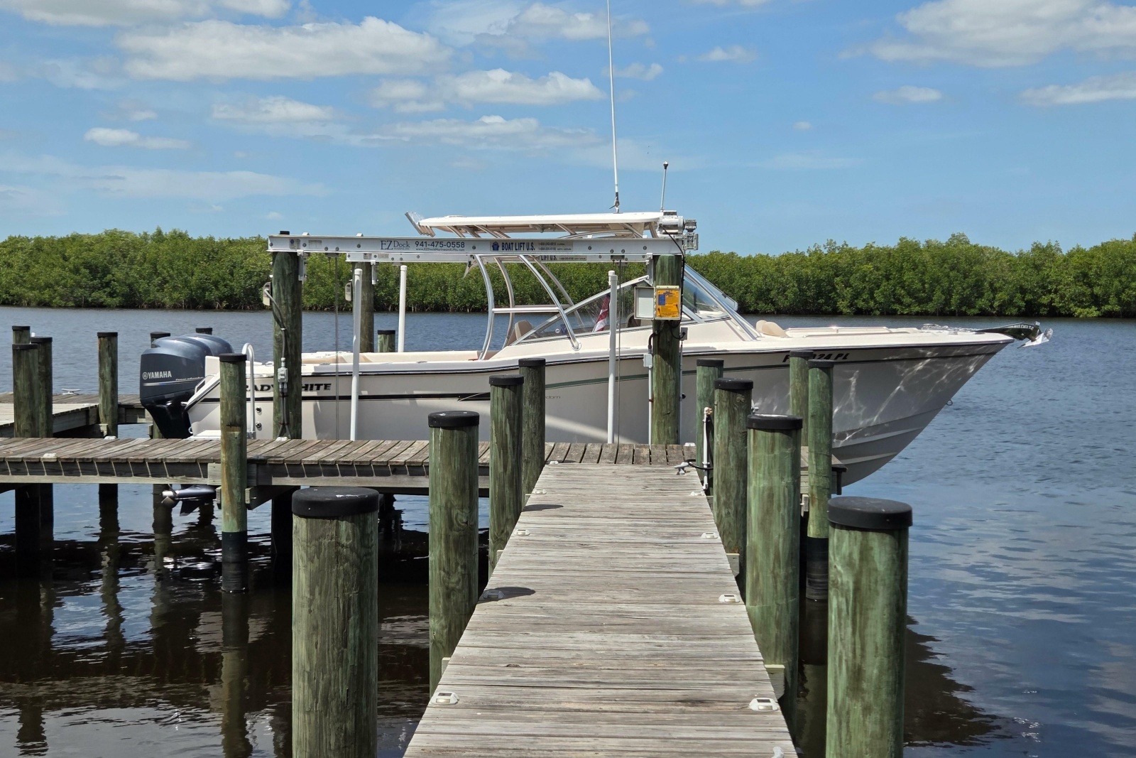 27ft Grady White Yacht For Sale