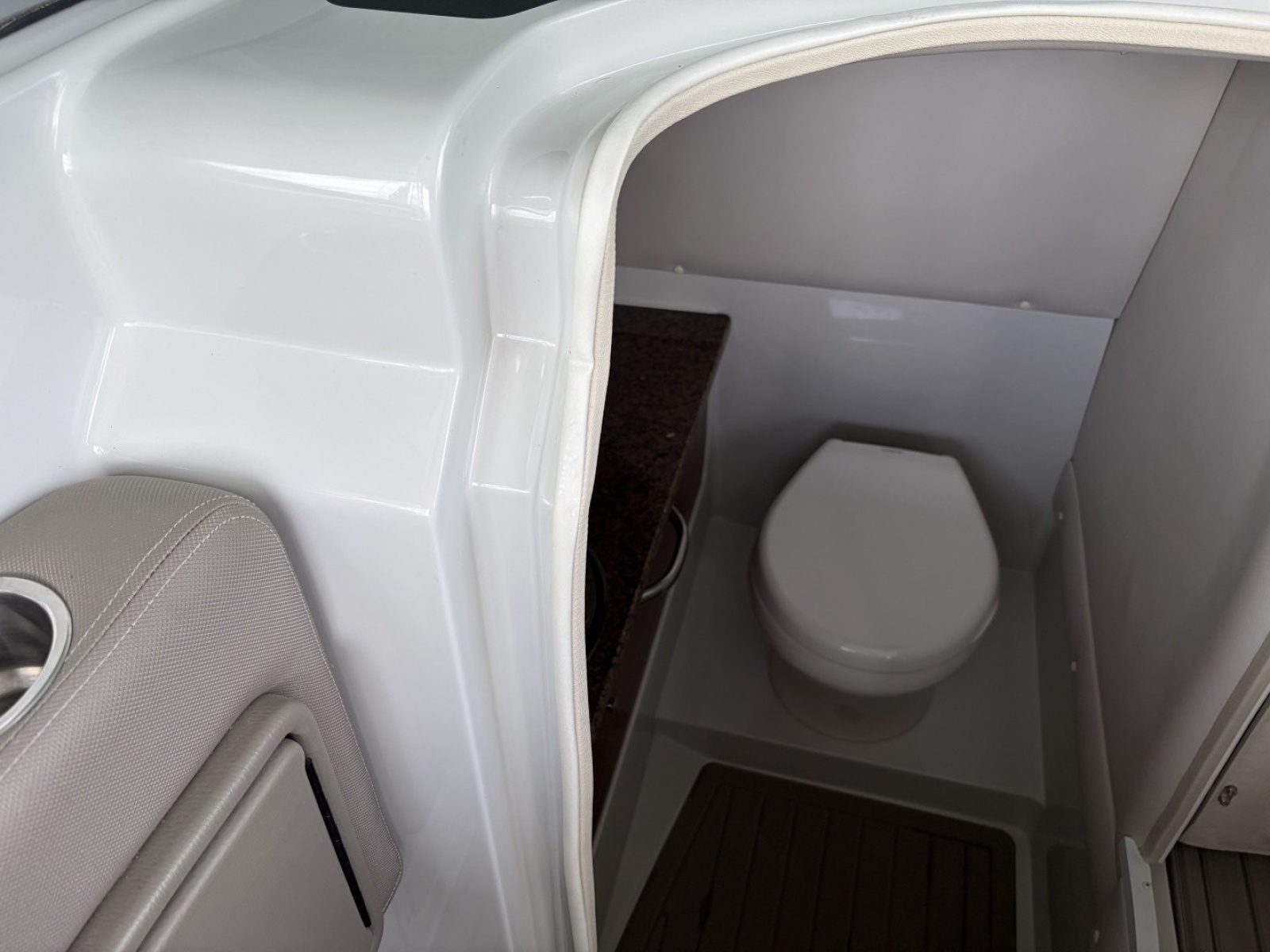 2018 Crownline Eclipse E30