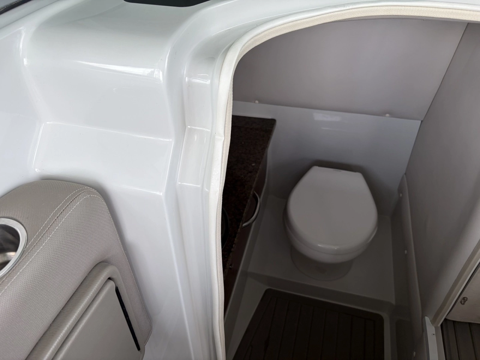 2018 Crownline Eclipse E30