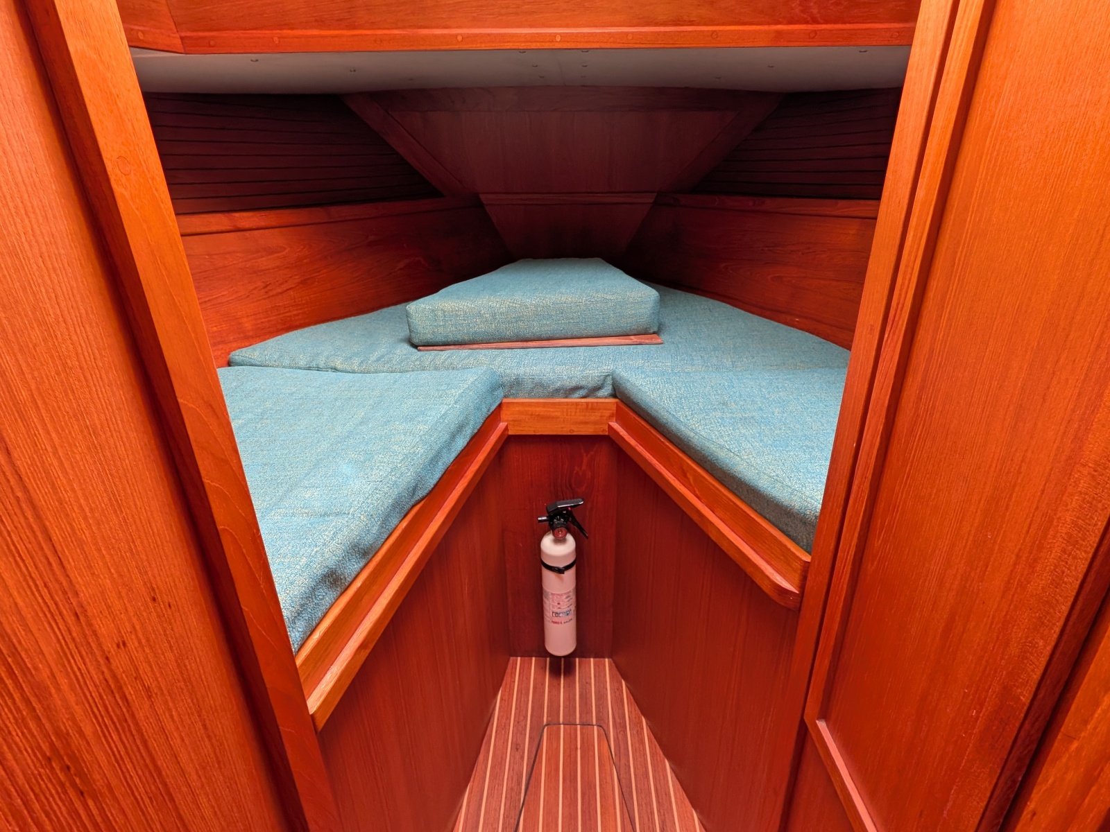 44' 1985 Nauticat 44