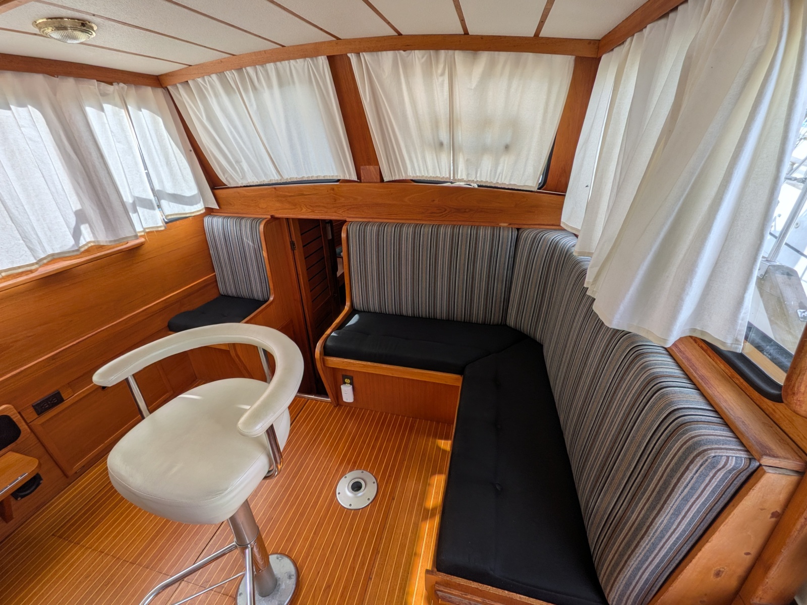 44' 1985 Nauticat 44