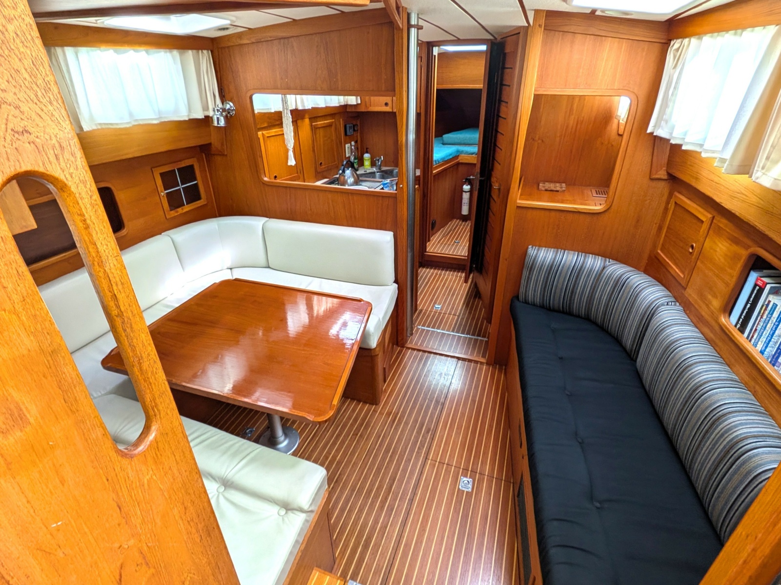 44' 1985 Nauticat 44
