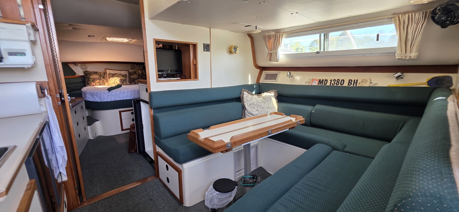 2001 Albin 32 + 2 Command Bridge
