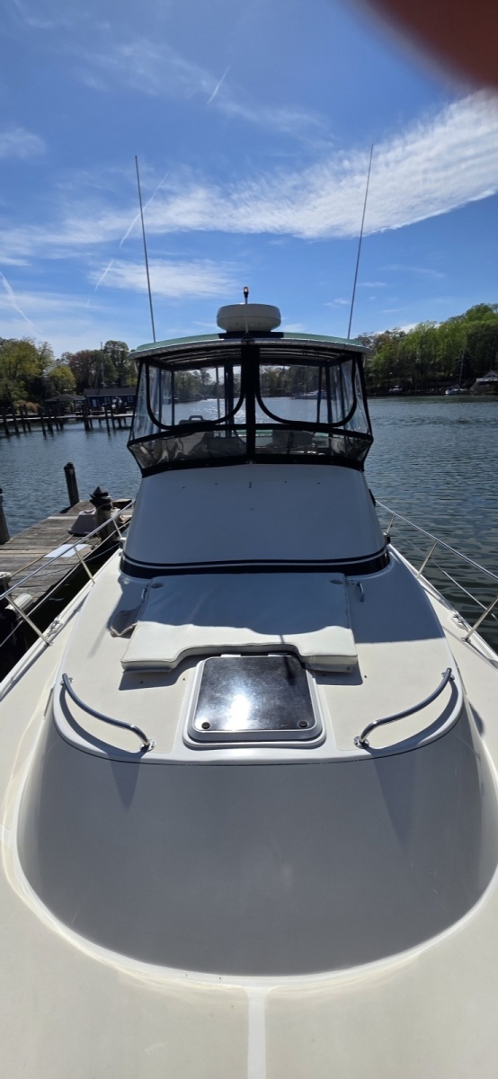 2001 Albin 32 + 2 Command Bridge