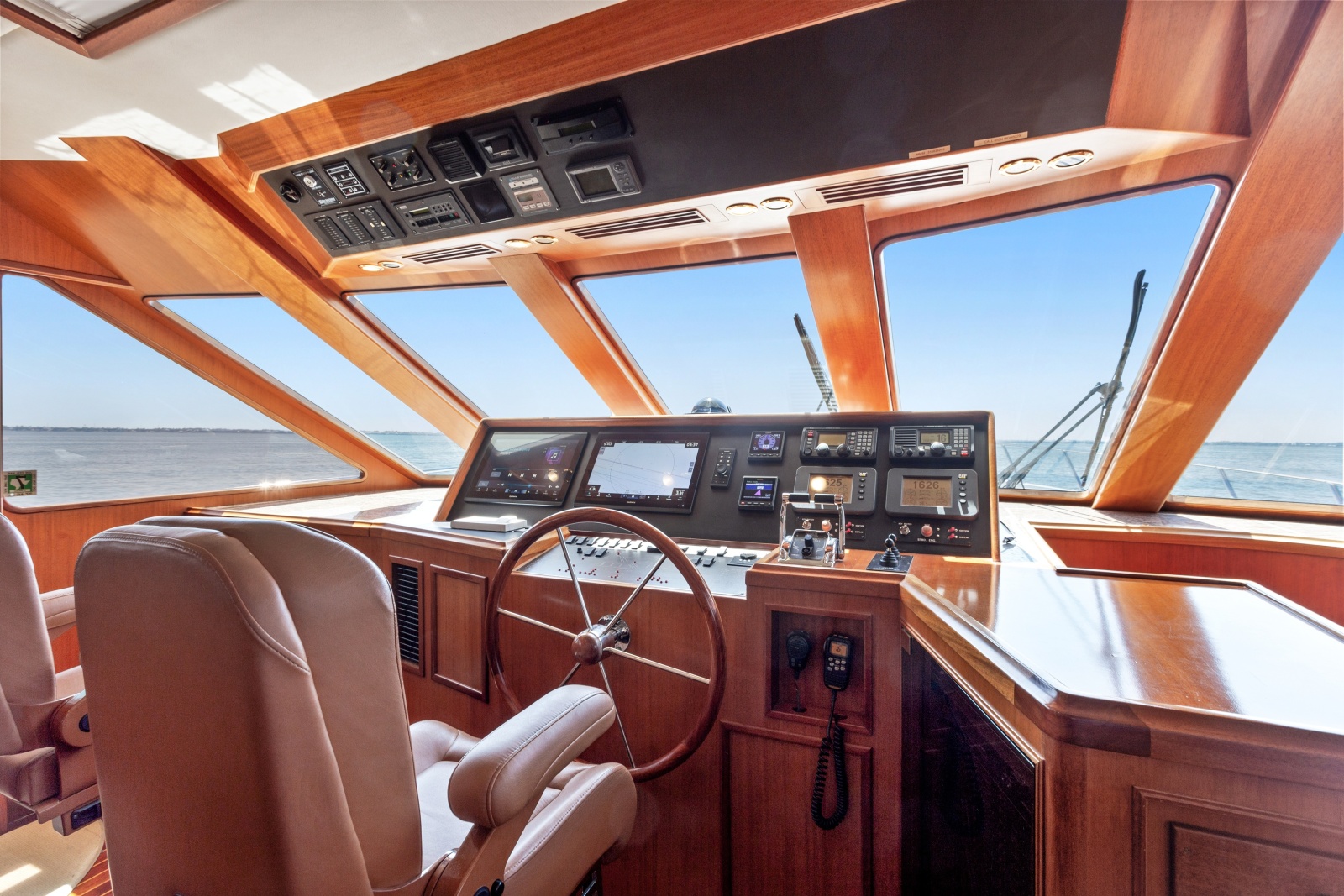 2005 Offshore Yachts Offshore 66