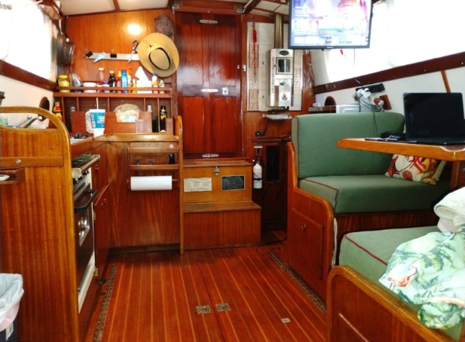 Springtide 37ft Pearson Yacht For Sale
