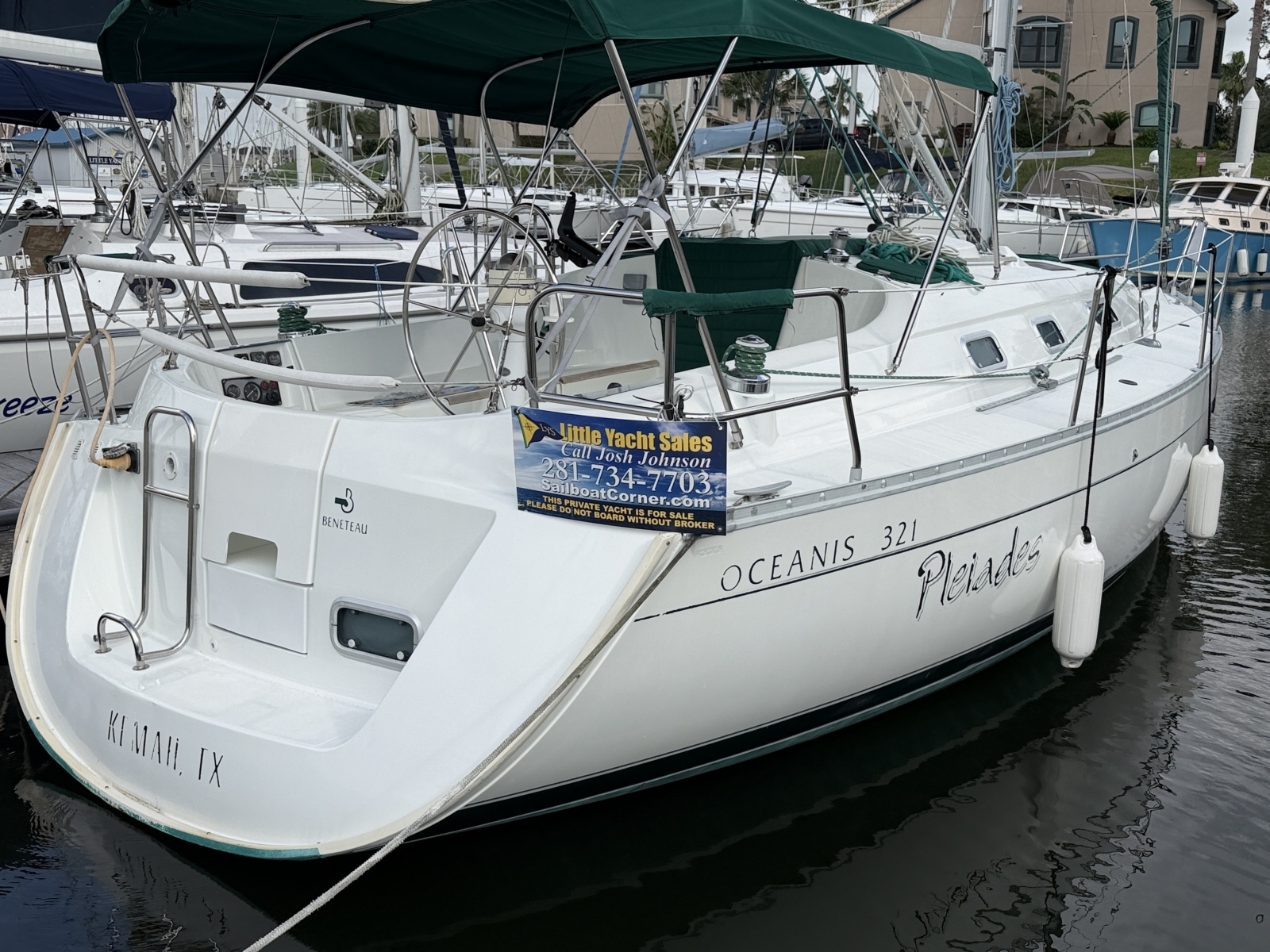 PLEIADES 32ft Beneteau Yacht For Sale