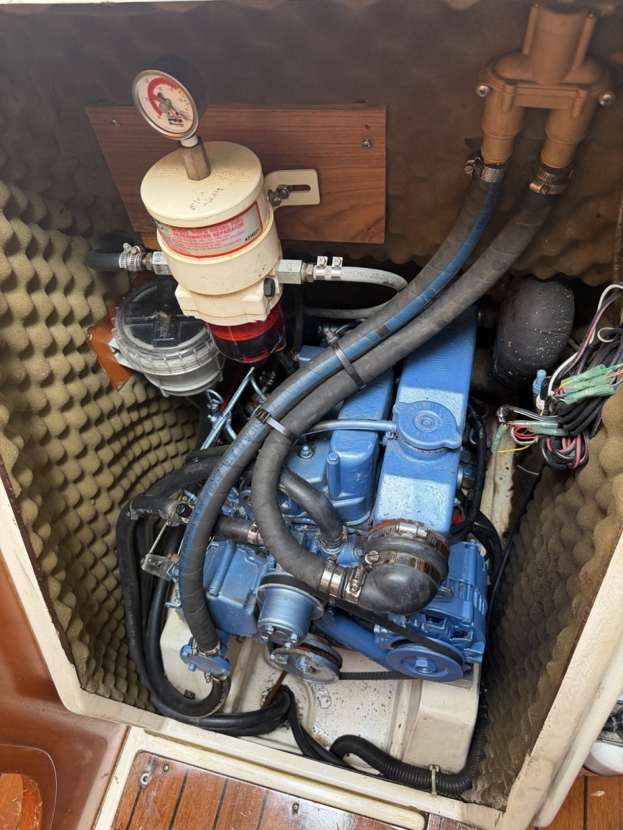 PLEIADES 32ft Beneteau Yacht For Sale