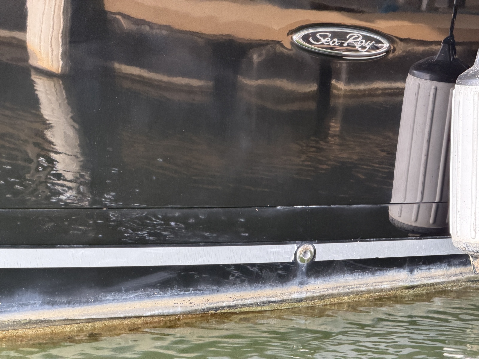 28ft Sea Ray Yacht For Sale