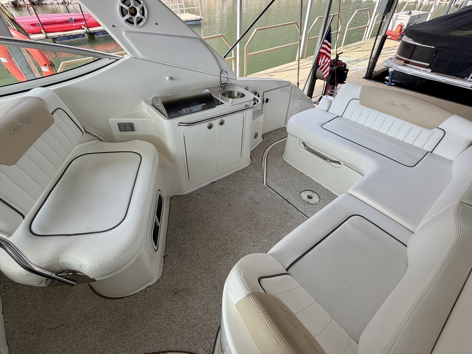 28ft Sea Ray Yacht For Sale