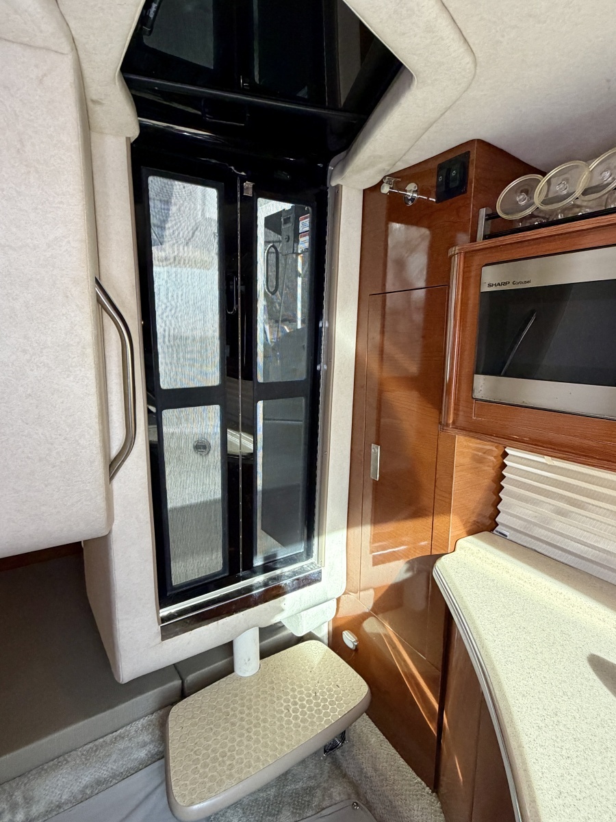 28ft Sea Ray Yacht For Sale