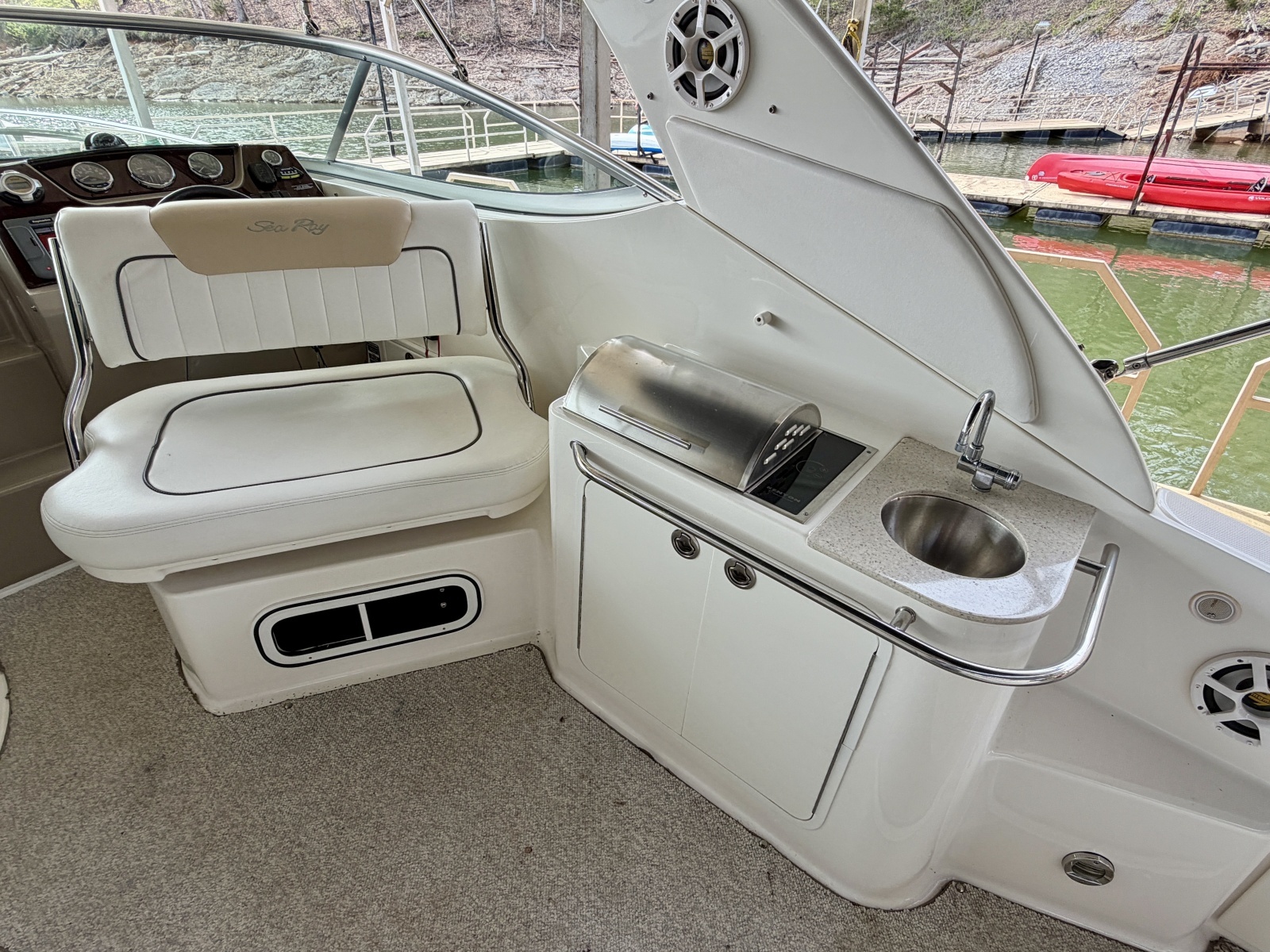 28ft Sea Ray Yacht For Sale