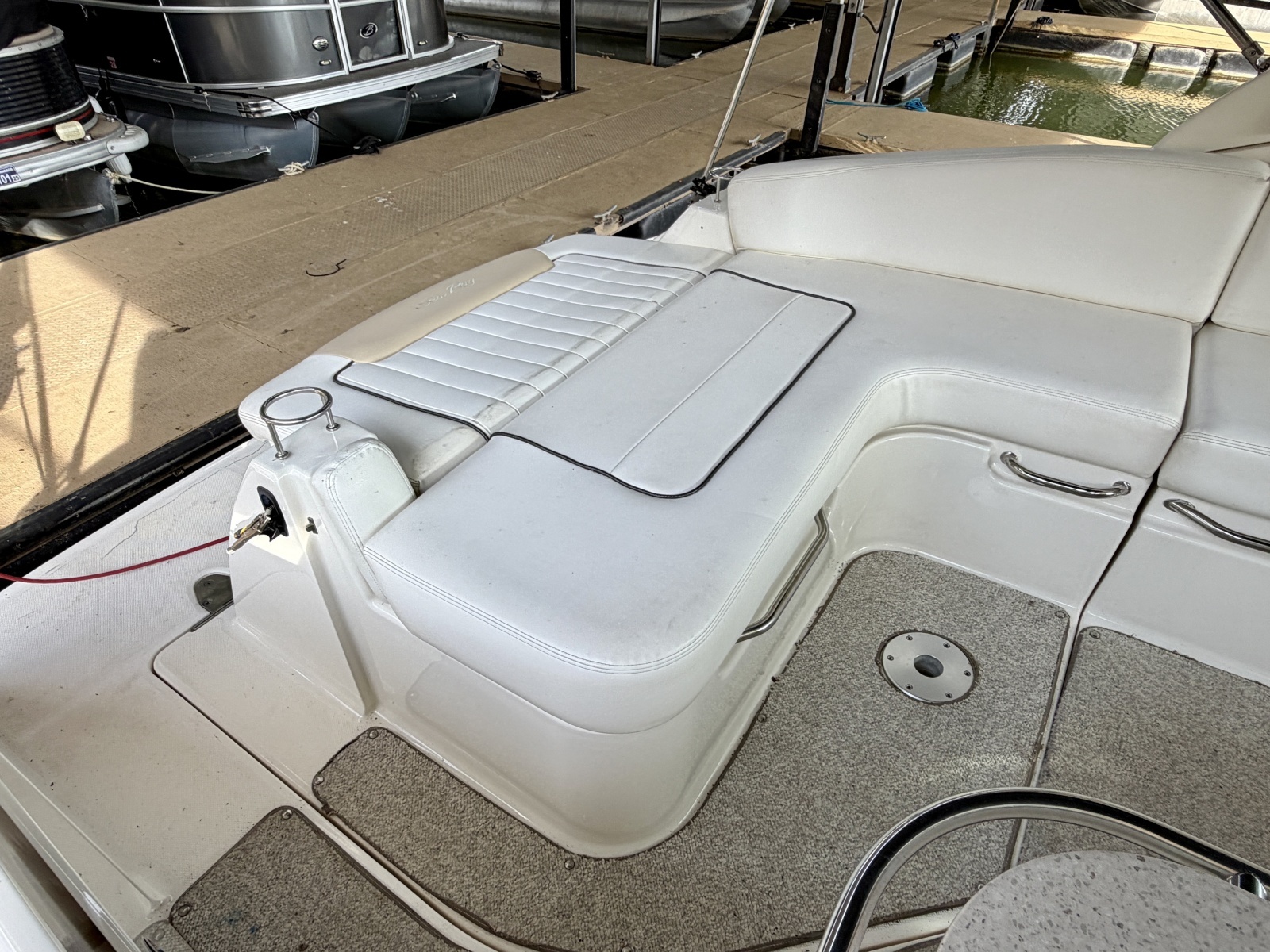 28ft Sea Ray Yacht For Sale