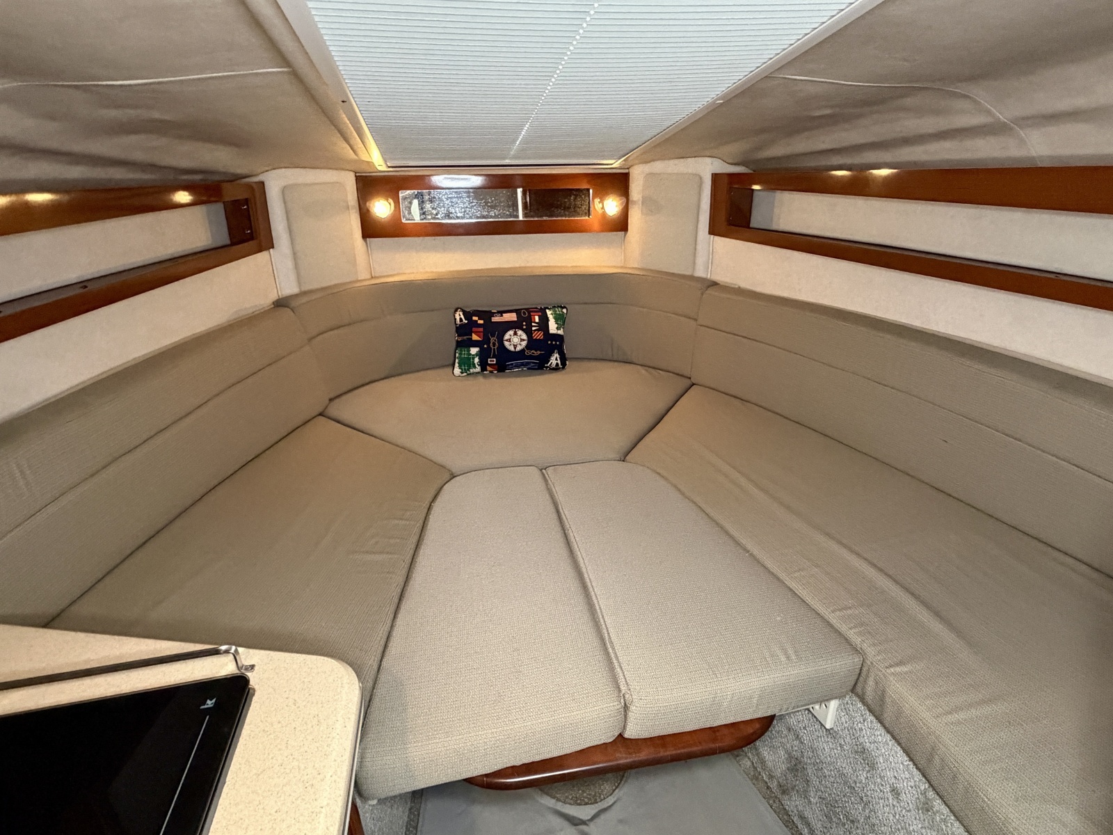 28ft Sea Ray Yacht For Sale