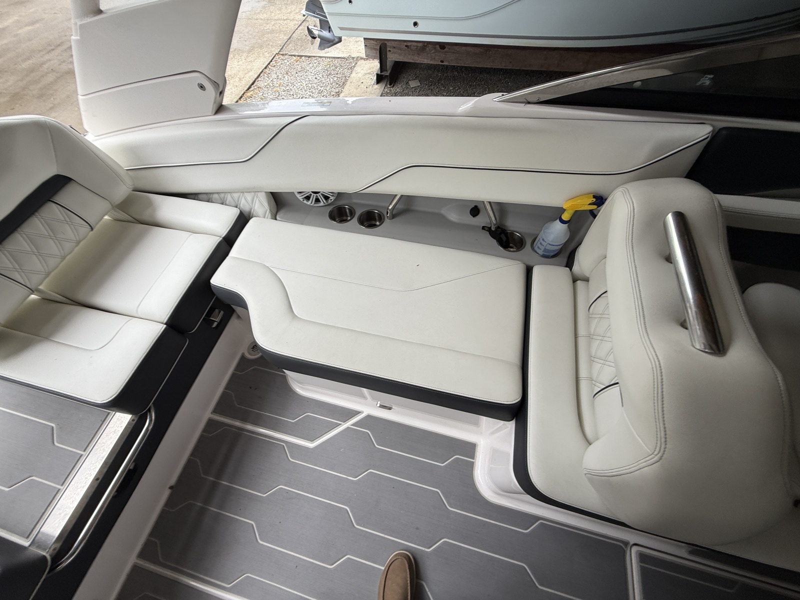 24ft Regal Yacht For Sale