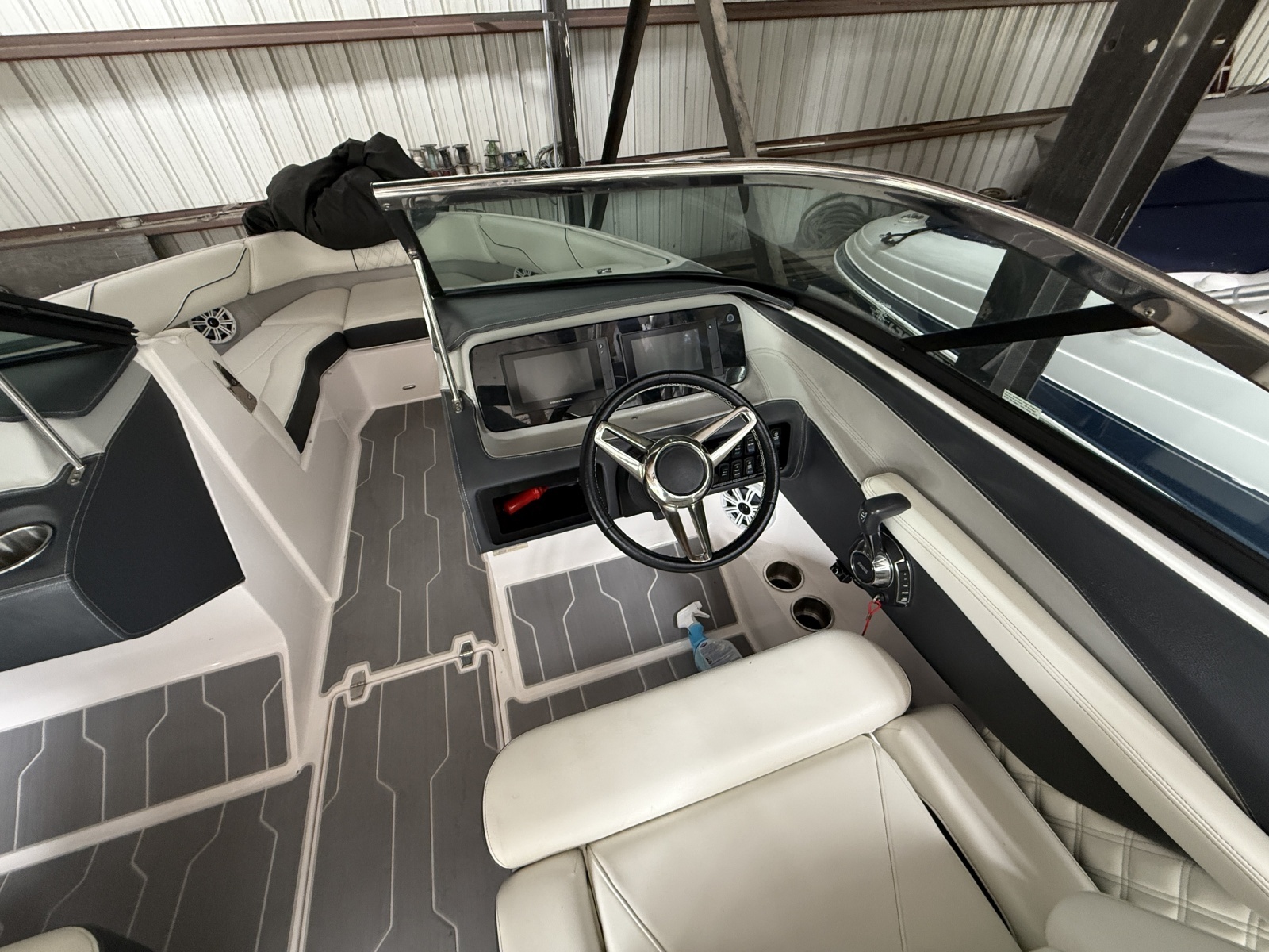 24ft Regal Yacht For Sale