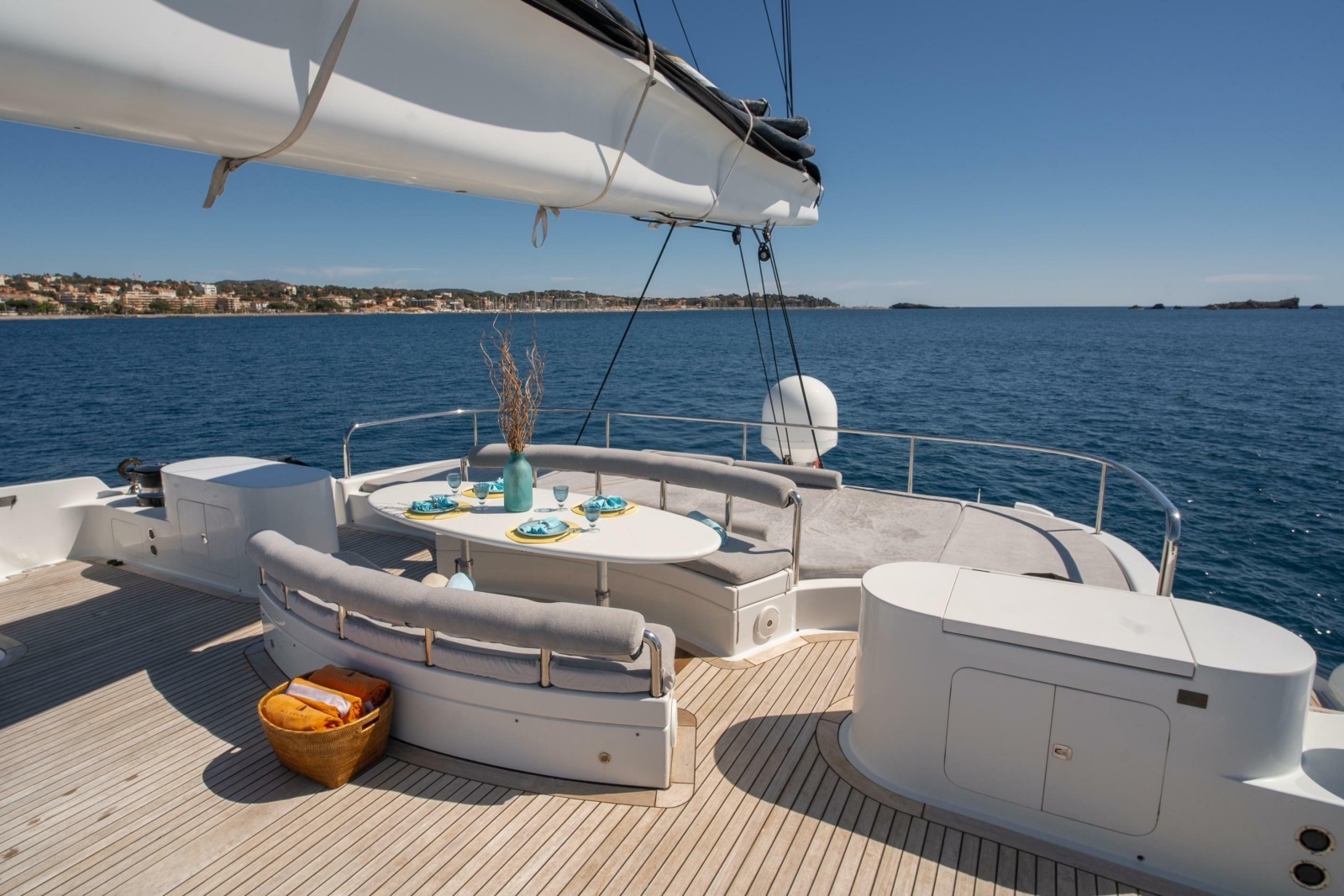 Upper Deck Exterior Dining