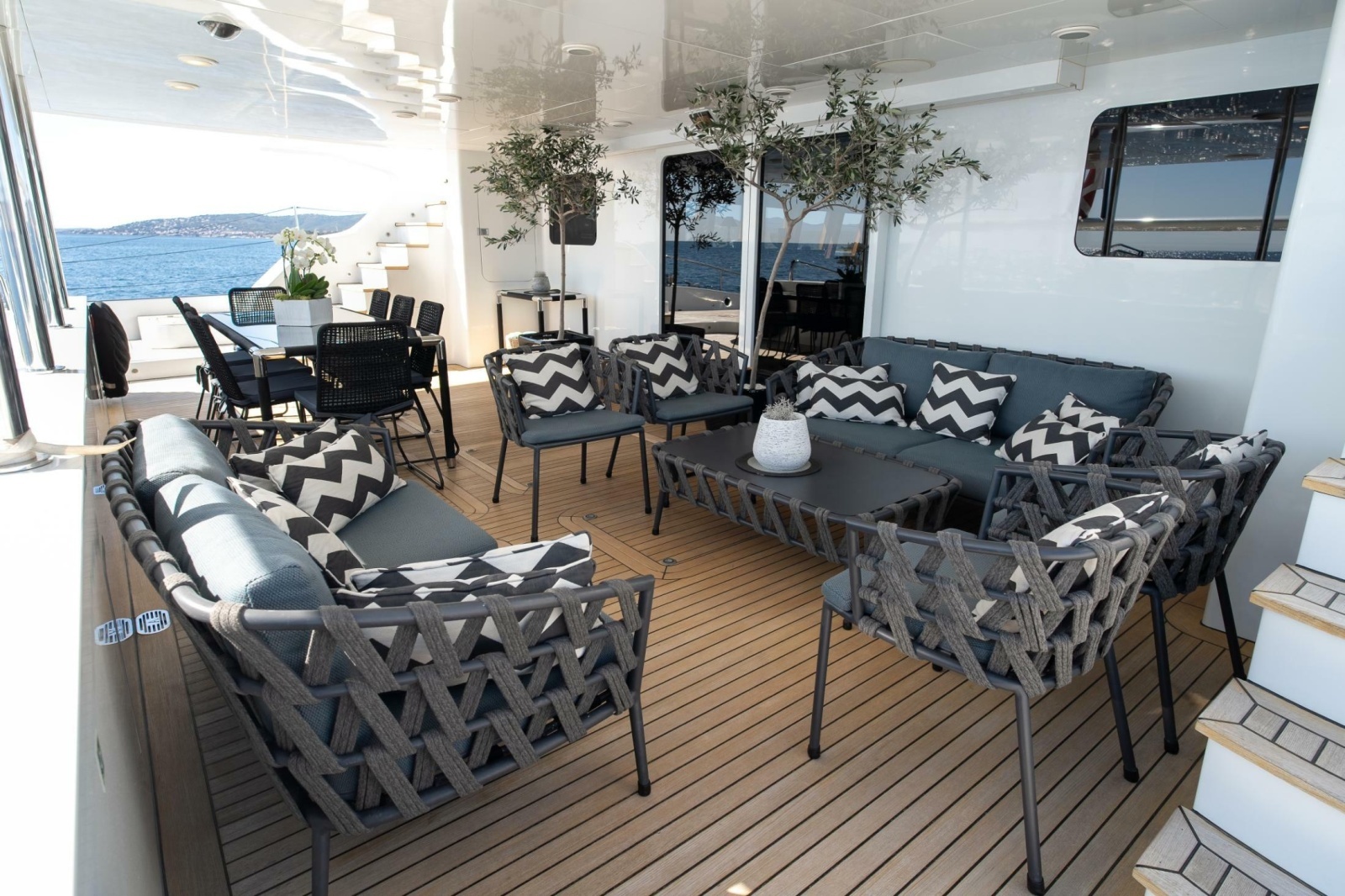Aft Deck Seating