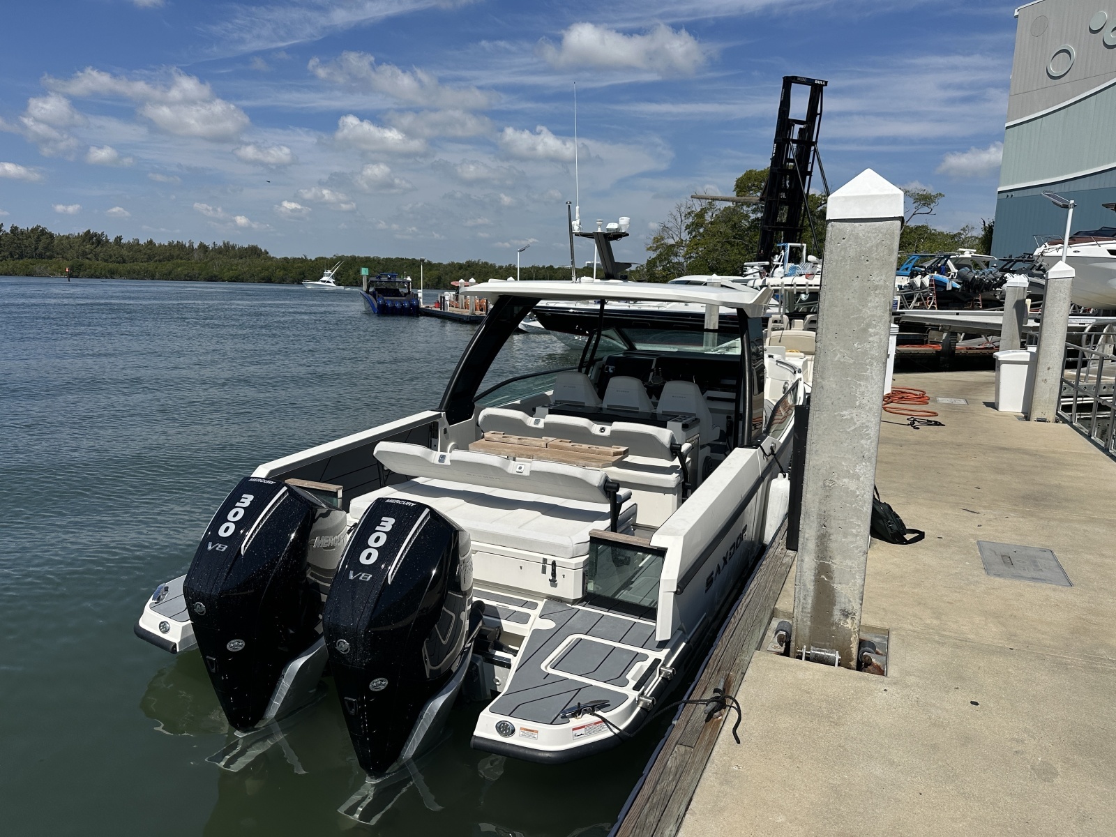 32ft Saxdor Yacht For Sale
