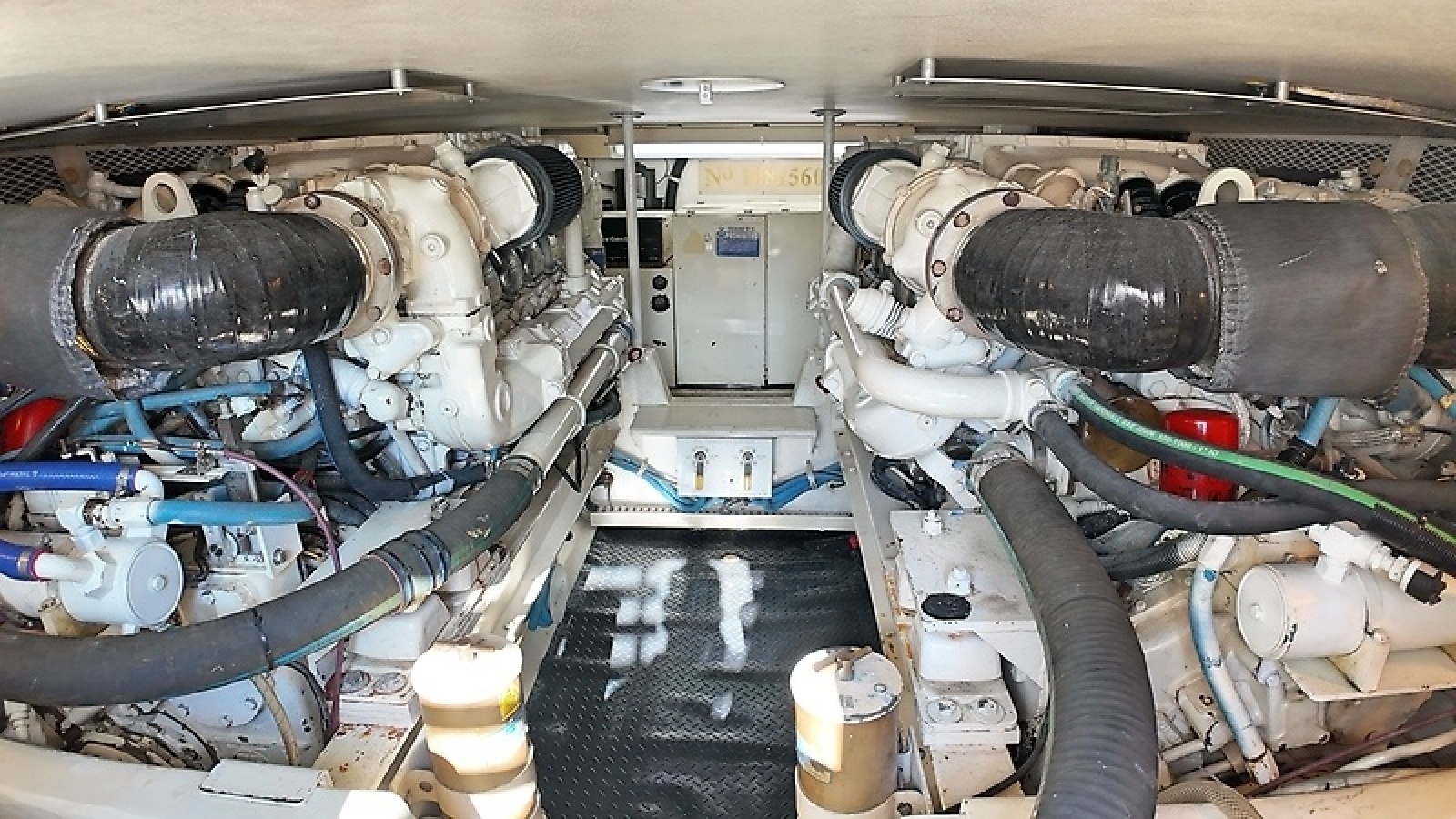 47' 1998 Viking 47 Convertible