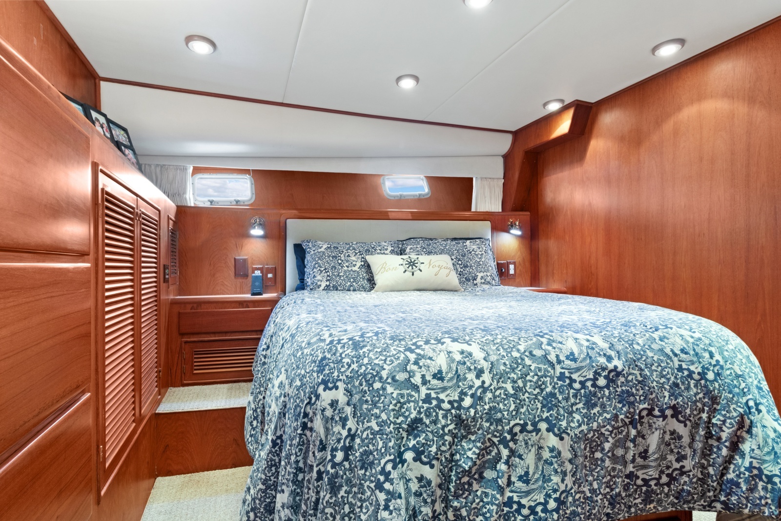 Midship Master Stateroom