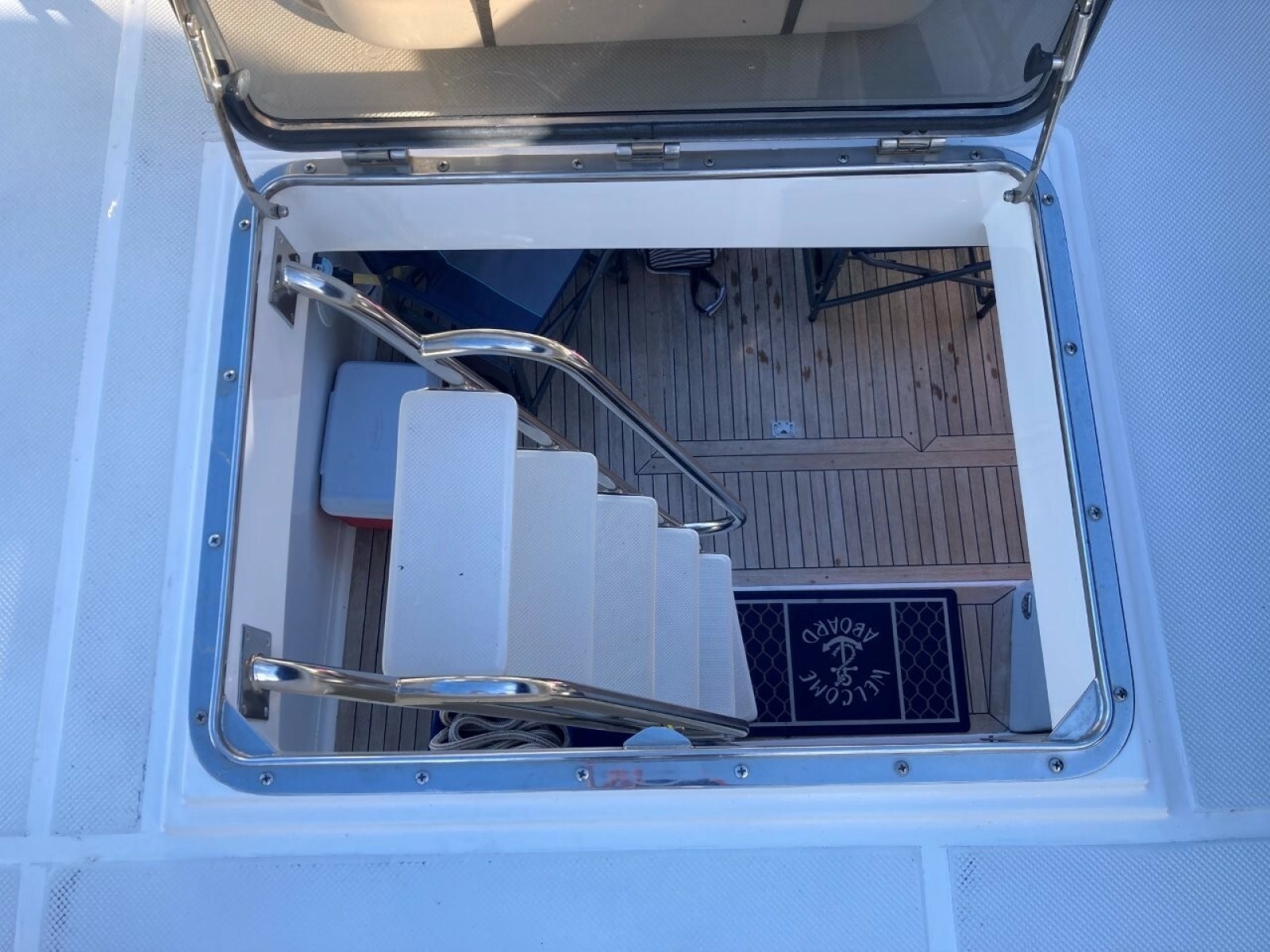 Aft Deck Ladder Down From Flybridge
