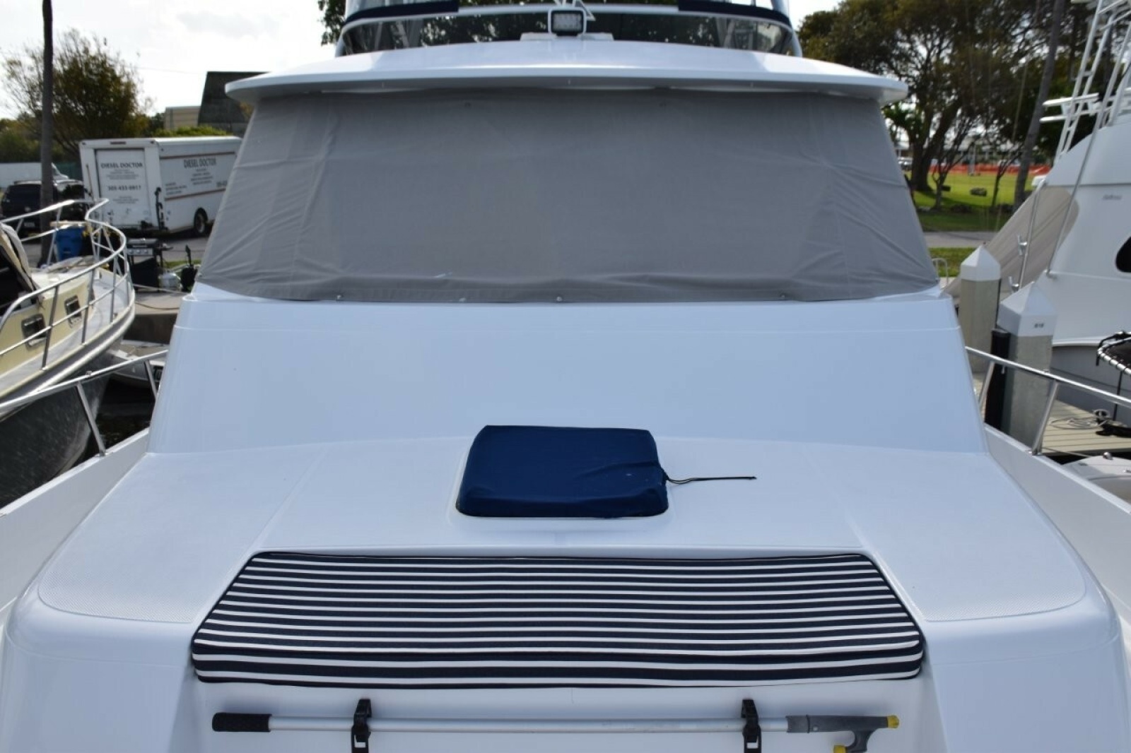 Bow Riding Seat, From Windshield Canvas Mask