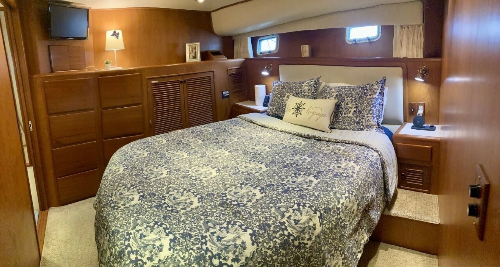Master Stateroom Looking Aft