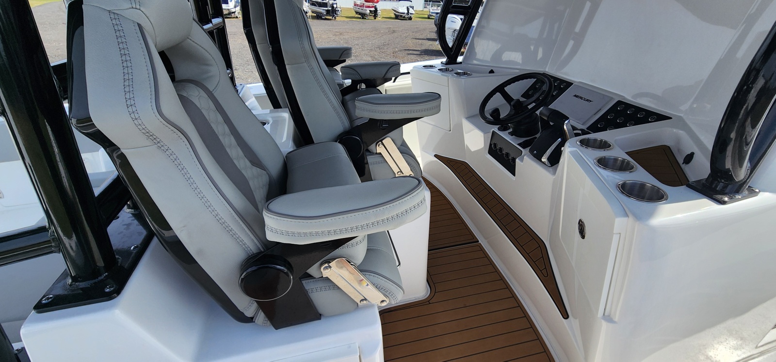 47' 2025 Cape Horn 47