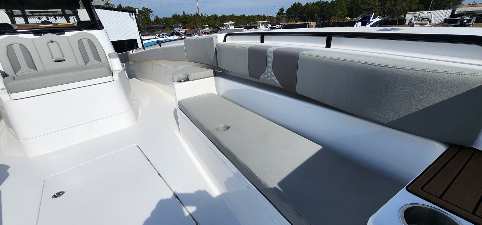 47' 2025 Cape Horn 47