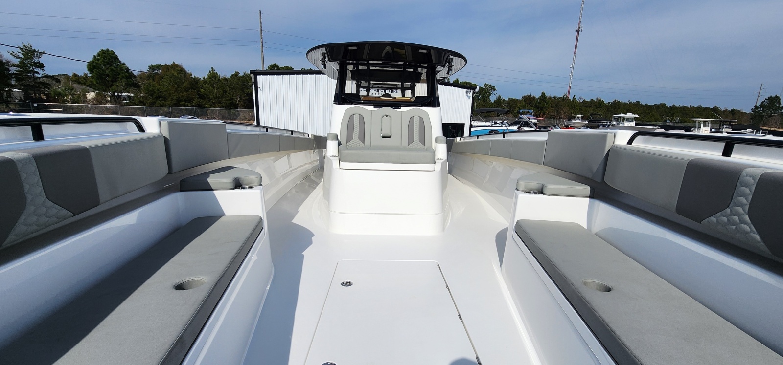 47' 2025 Cape Horn 47