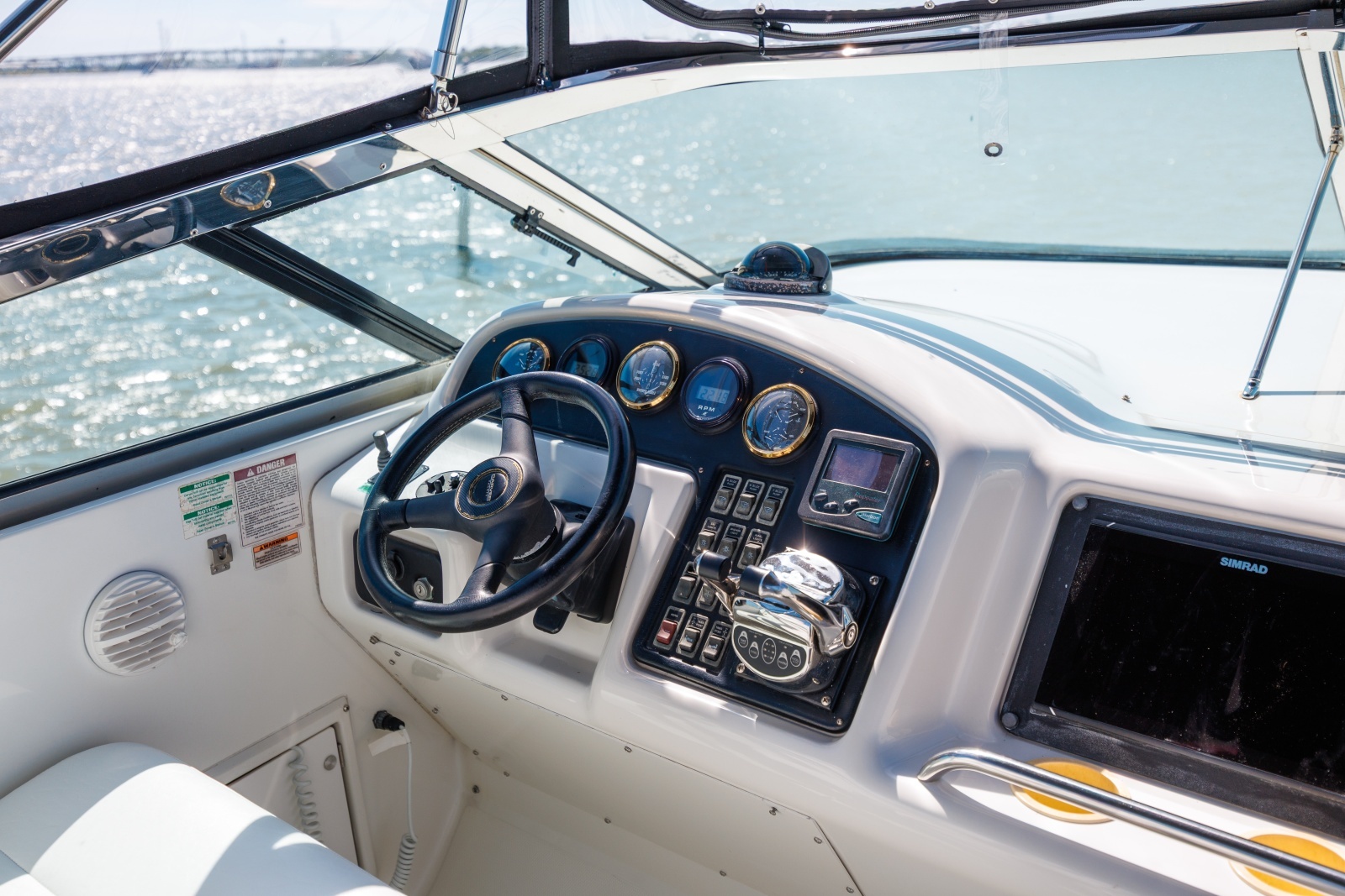 1999 Carver 530 Voyager