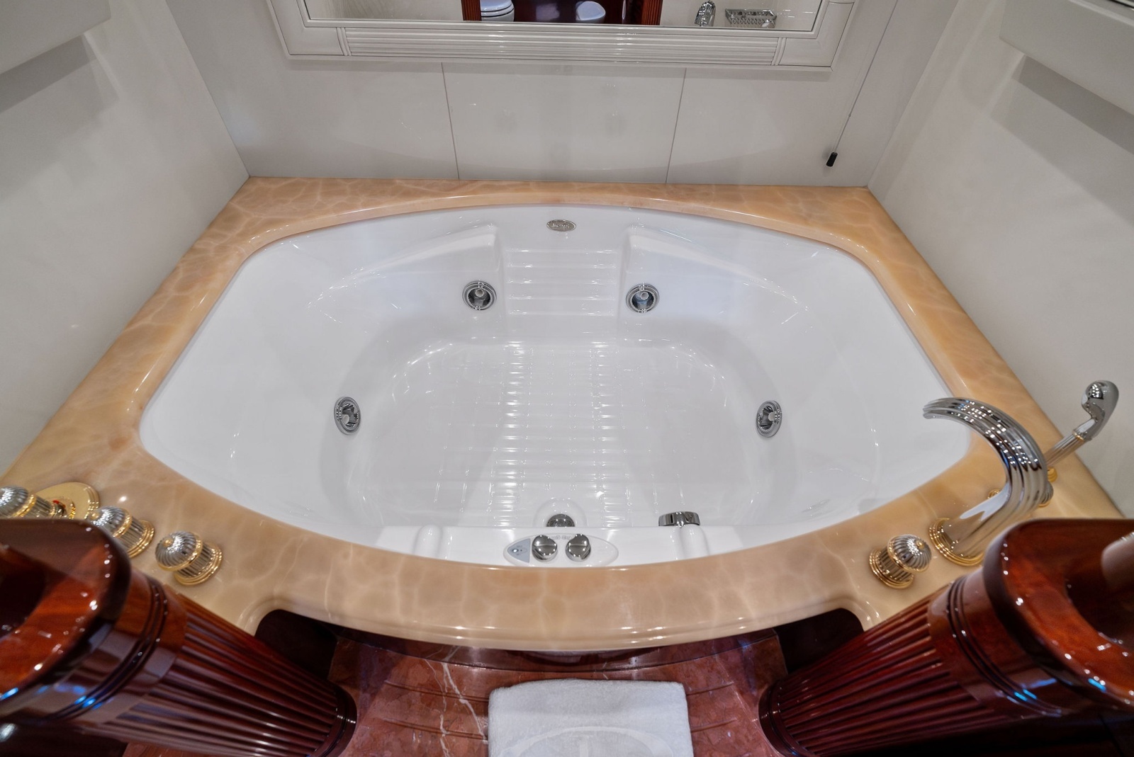 INCOGNITO 130ft Mangusta Yacht For Sale