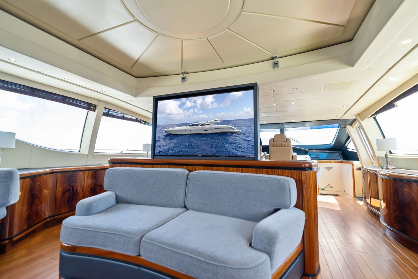 INCOGNITO 130ft Mangusta Yacht For Sale