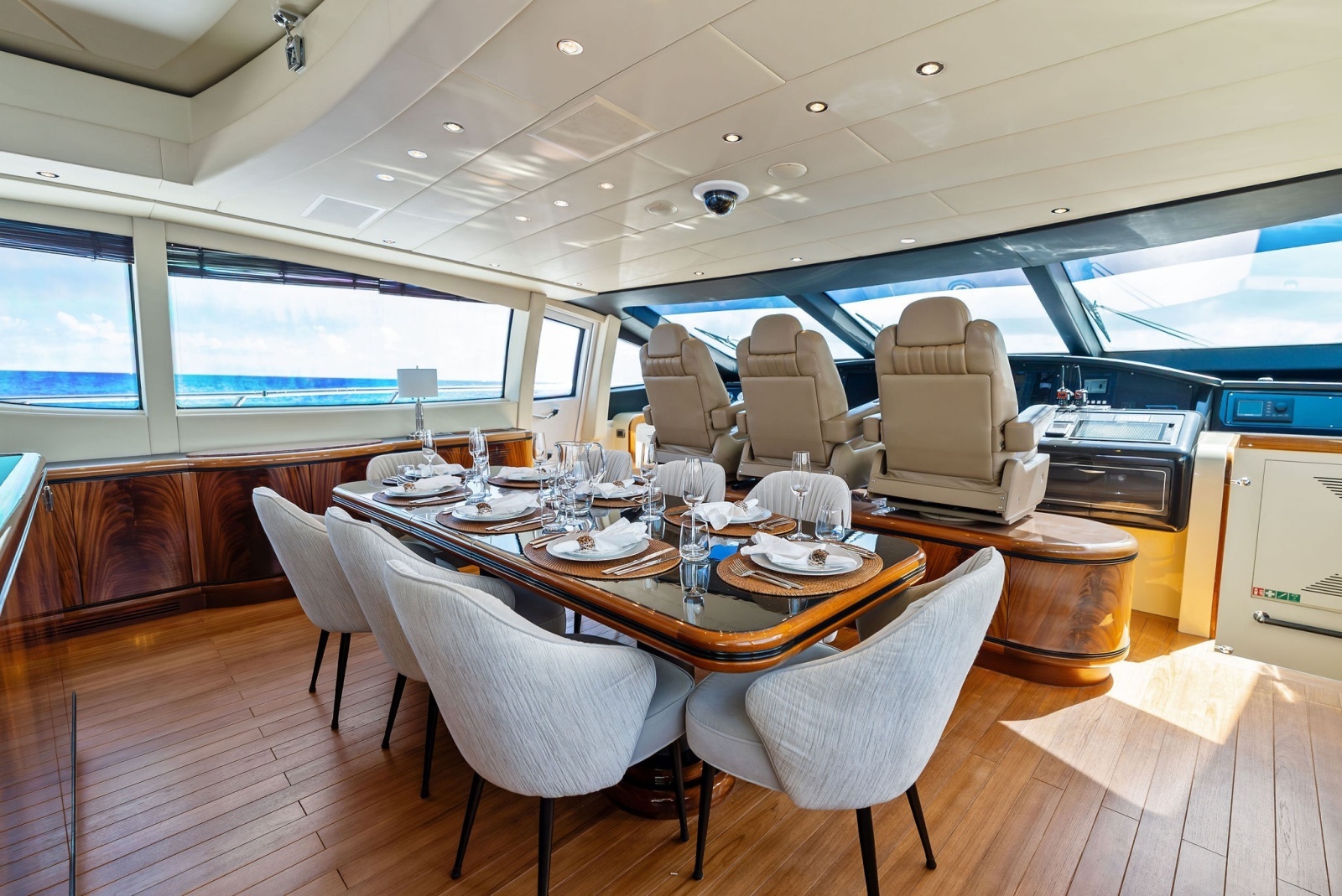 INCOGNITO 130ft Mangusta Yacht For Sale