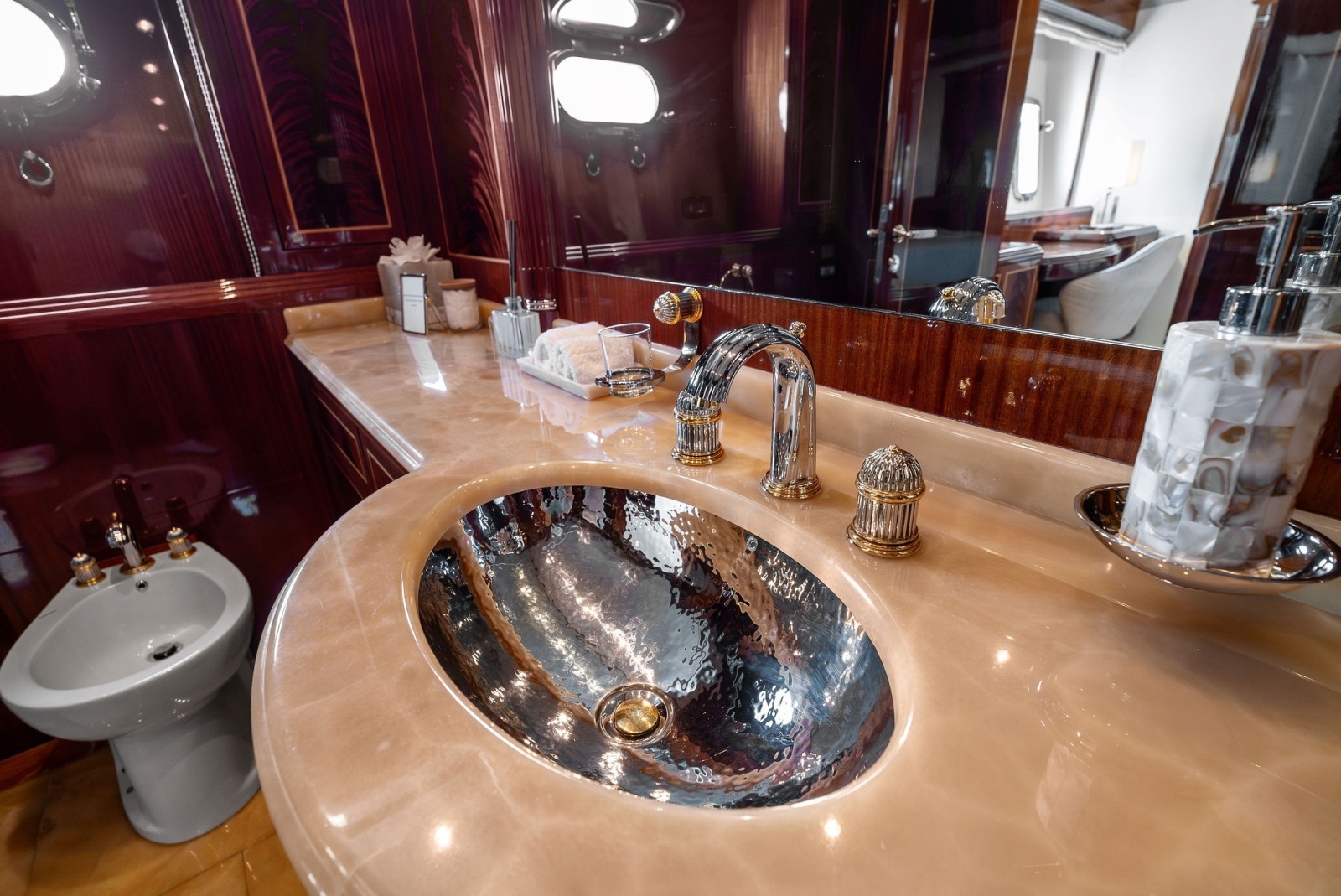 INCOGNITO 130ft Mangusta Yacht For Sale