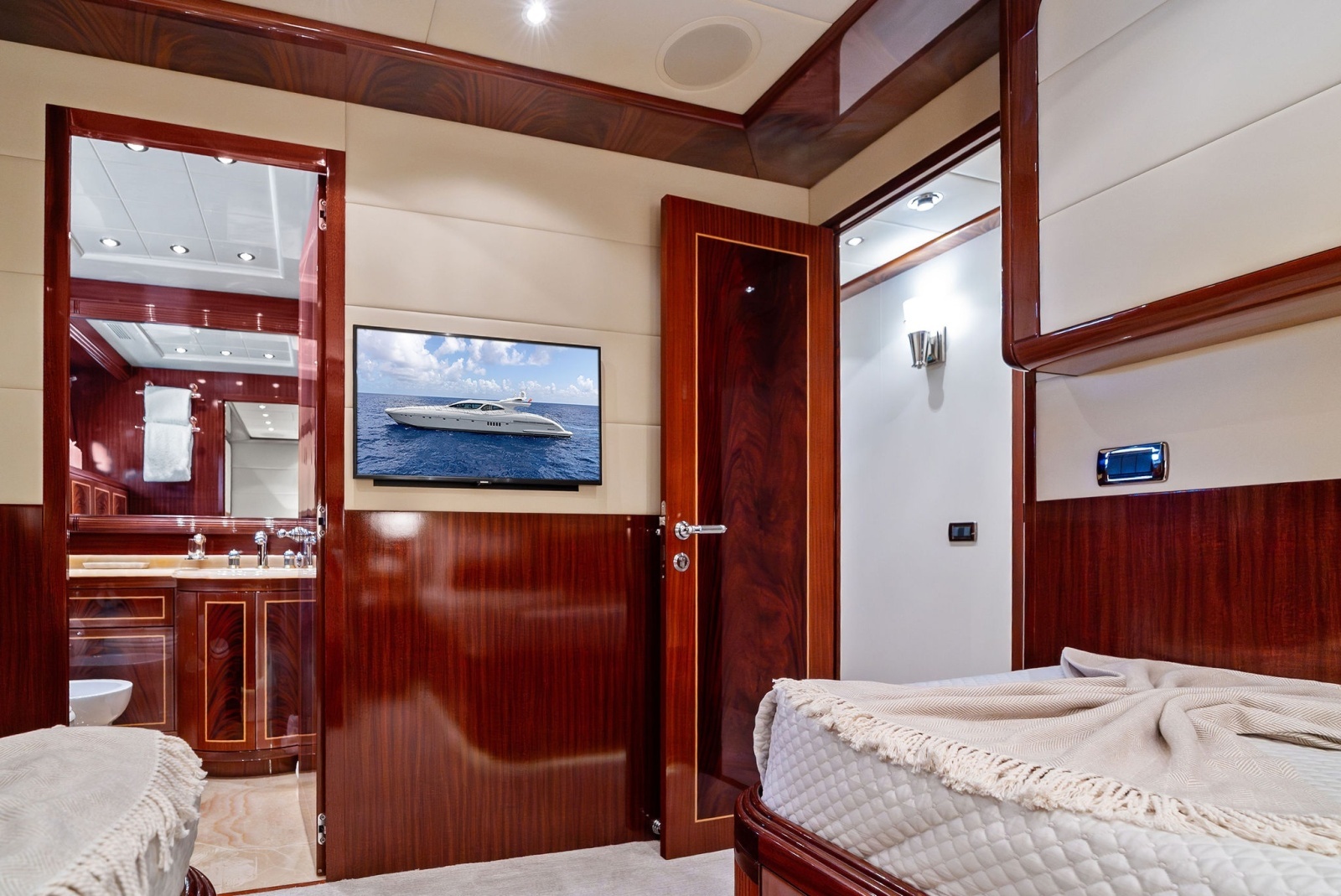 INCOGNITO 130ft Mangusta Yacht For Sale