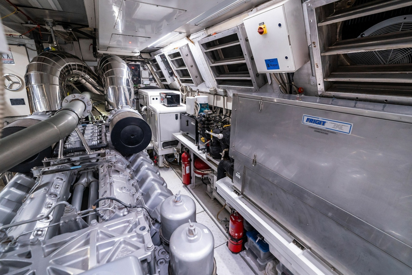 INCOGNITO 130ft Mangusta Yacht For Sale